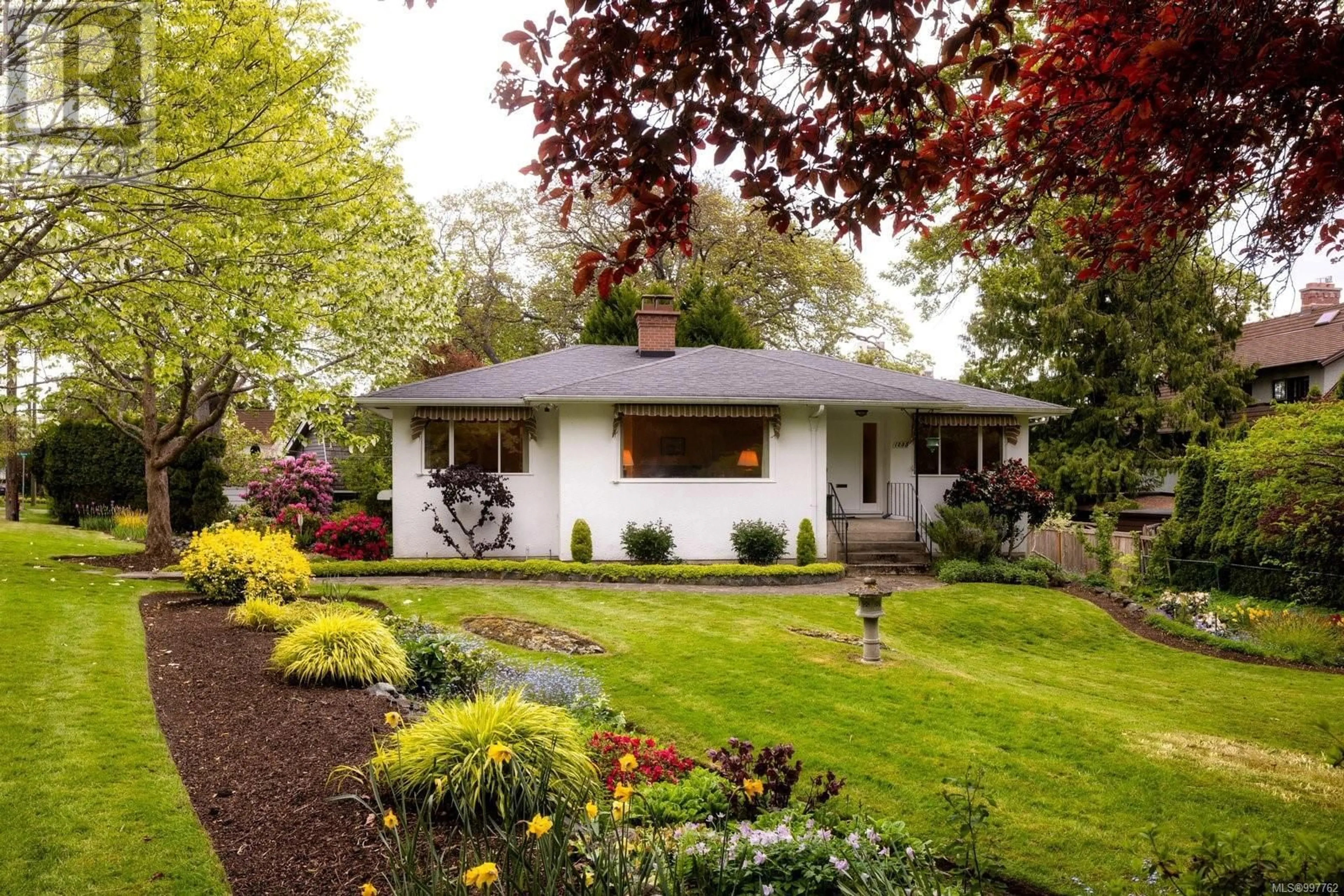 Unknown for 1235 TRANSIT ROAD, Oak Bay British Columbia V8S5A4
