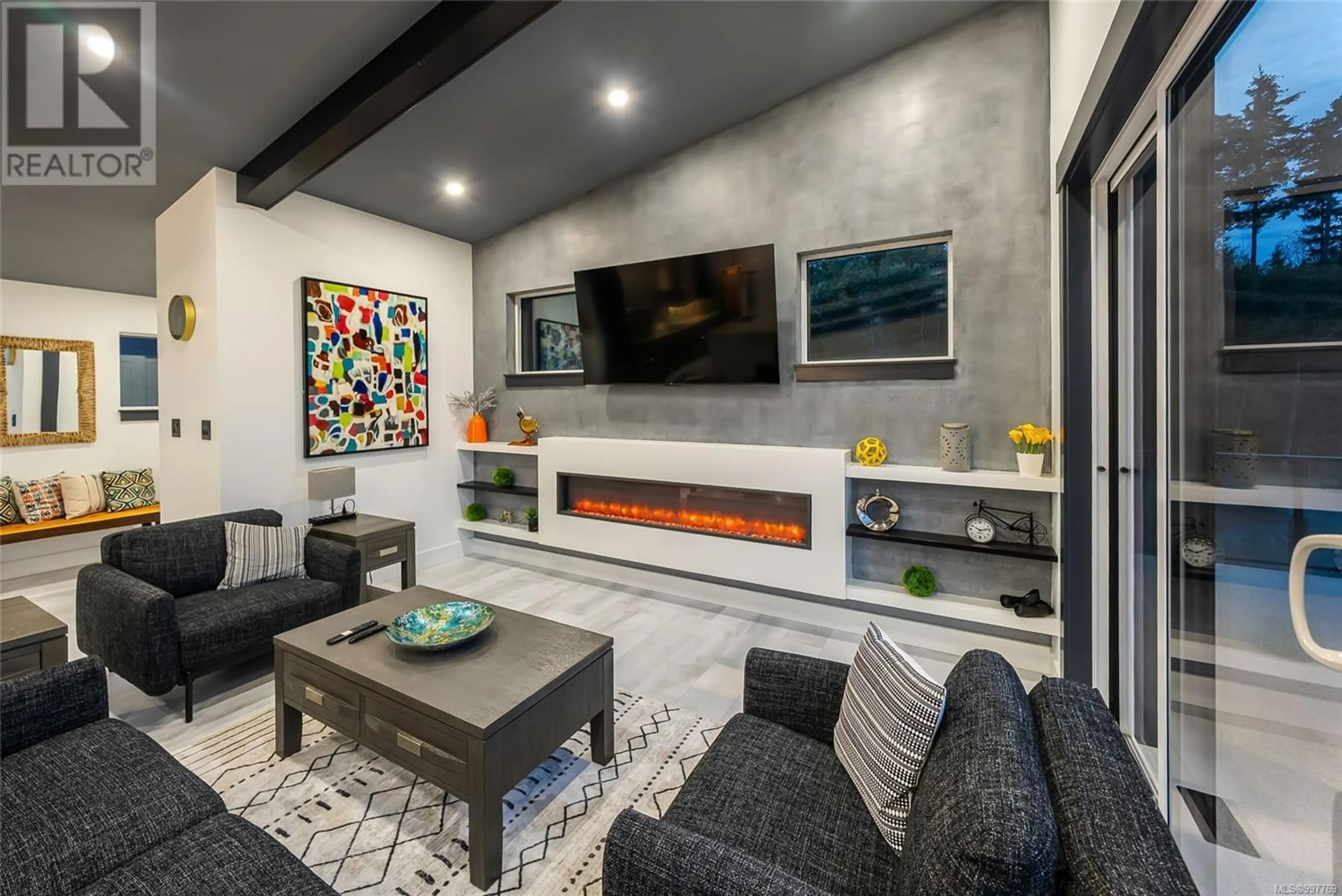 Home theater for 1704 WARN WAY, Qualicum Beach British Columbia V9K2S3