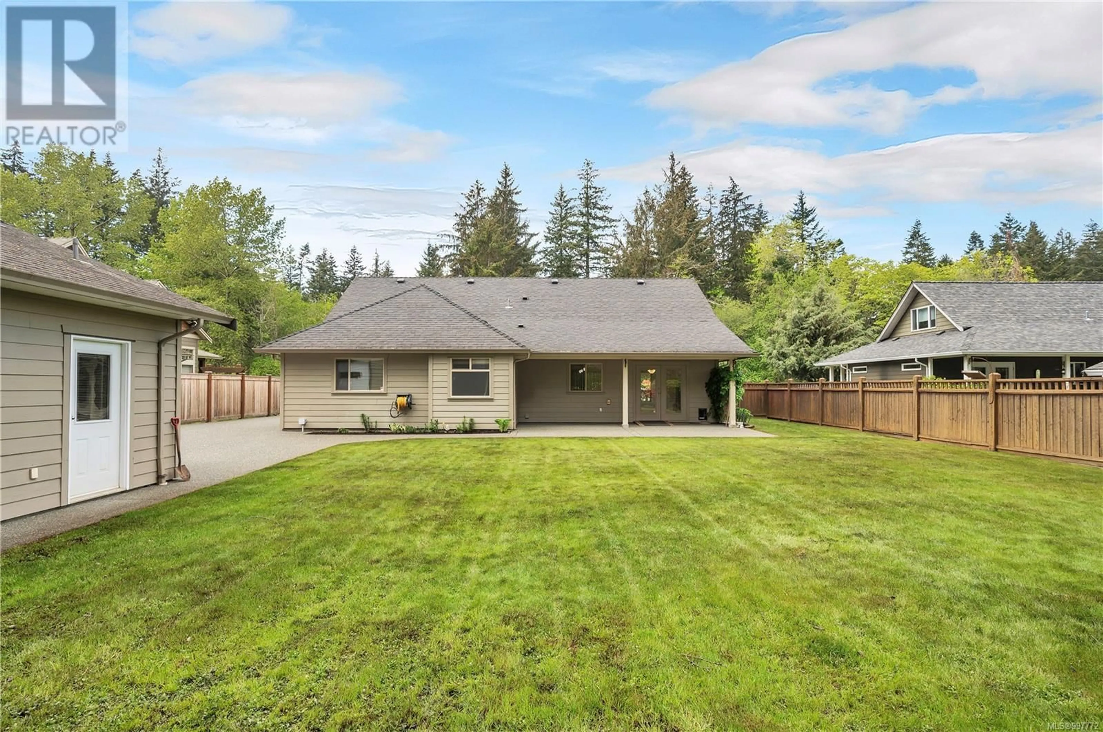 Home with vinyl exterior material, street for 3175 WILLOW CREEK ROAD, Campbell River British Columbia V9W7M6