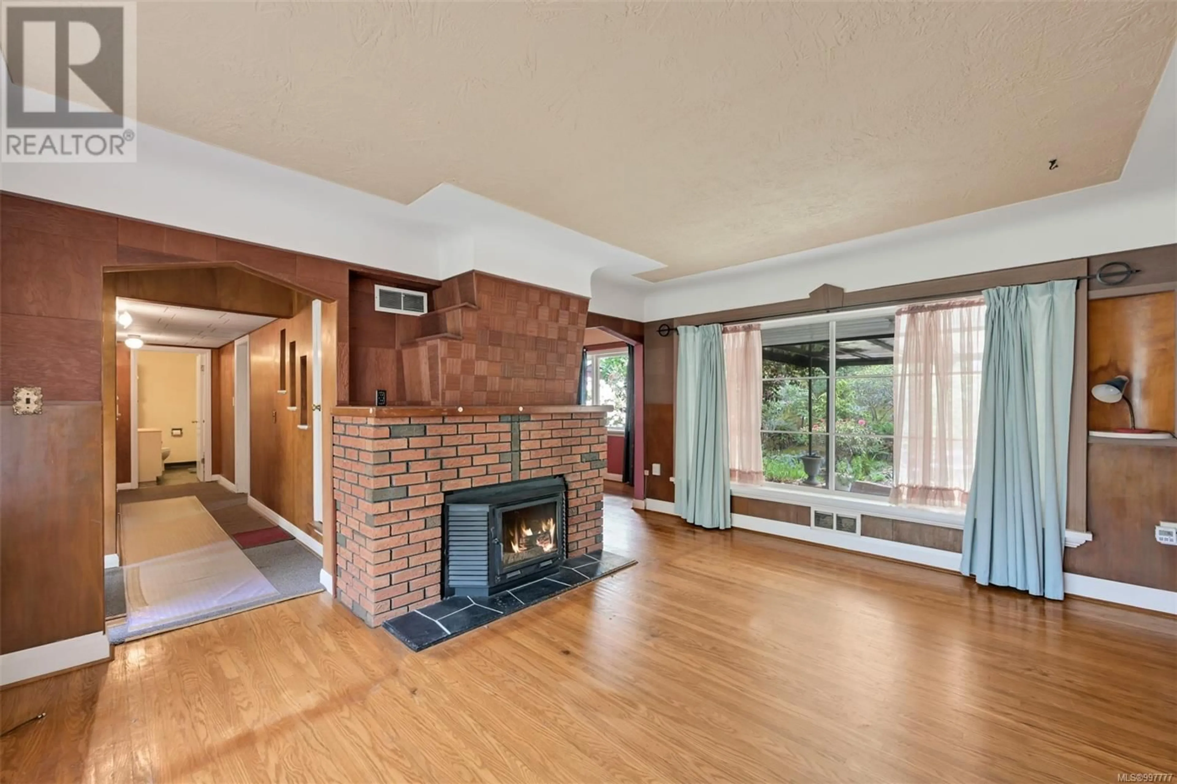 Unknown for 1233 TATTERSALL DRIVE, Saanich British Columbia V8P1Y8