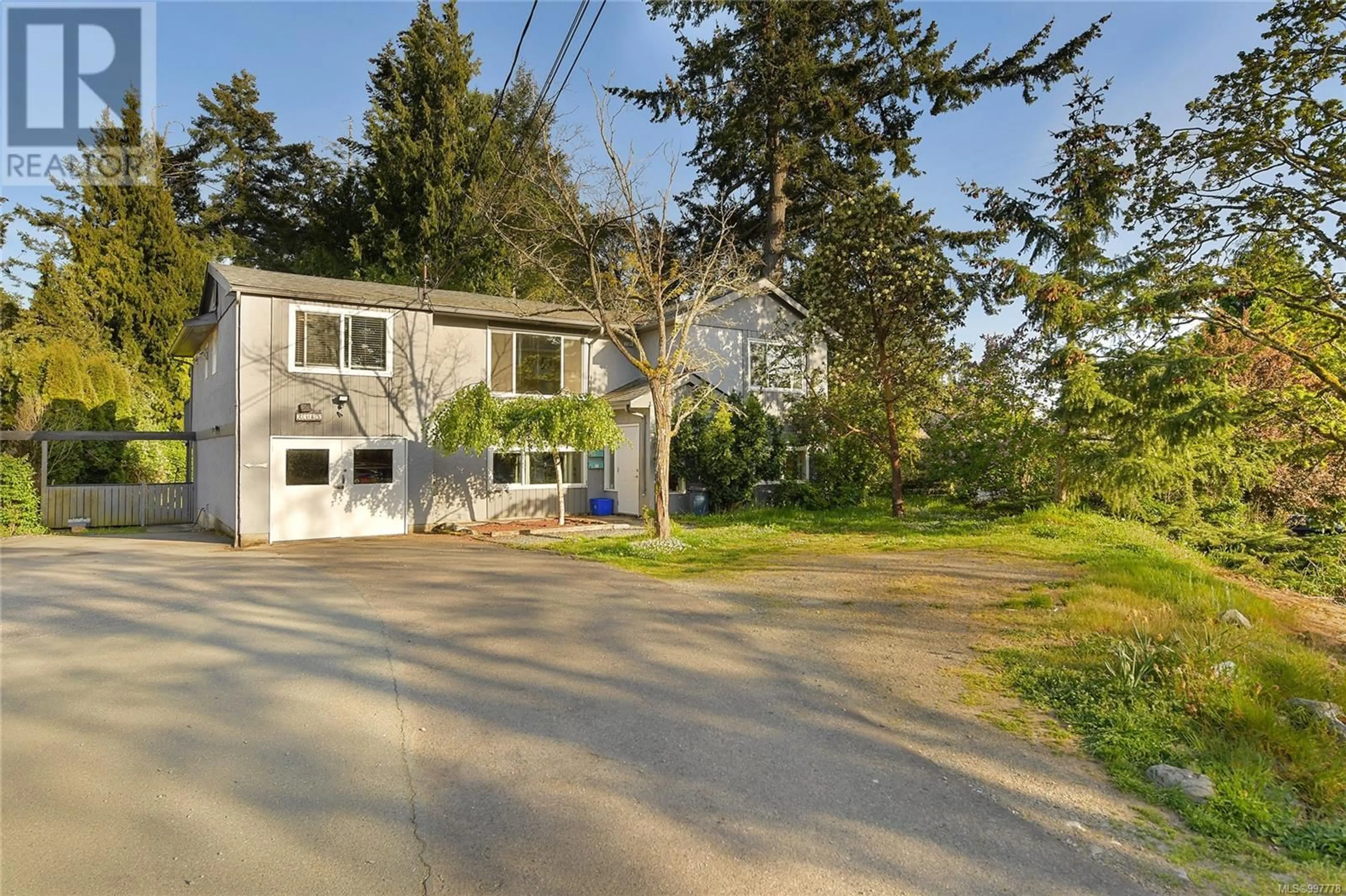 A pic from outside/outdoor area/front of a property/back of a property/a pic from drone, street for 2589 WENTWICH ROAD, Langford British Columbia V9B3N5