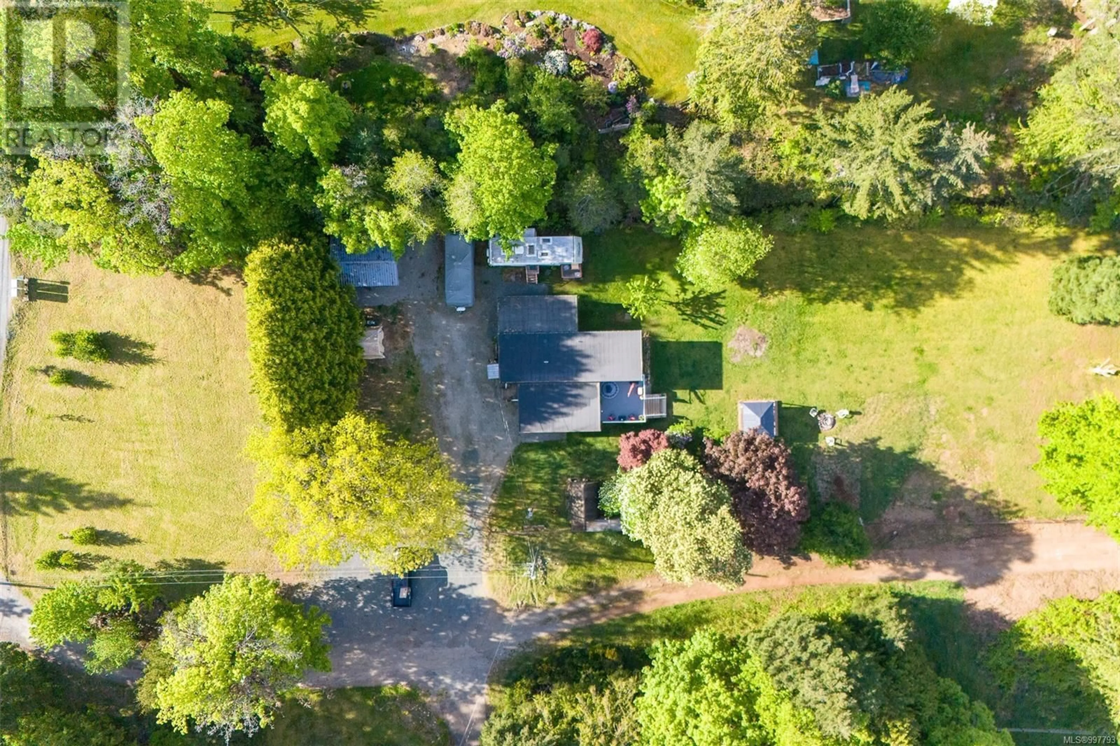 A pic from outside/outdoor area/front of a property/back of a property/a pic from drone, street for 5270 MAEBELLE ROAD, Port Alberni British Columbia V9Y8R4