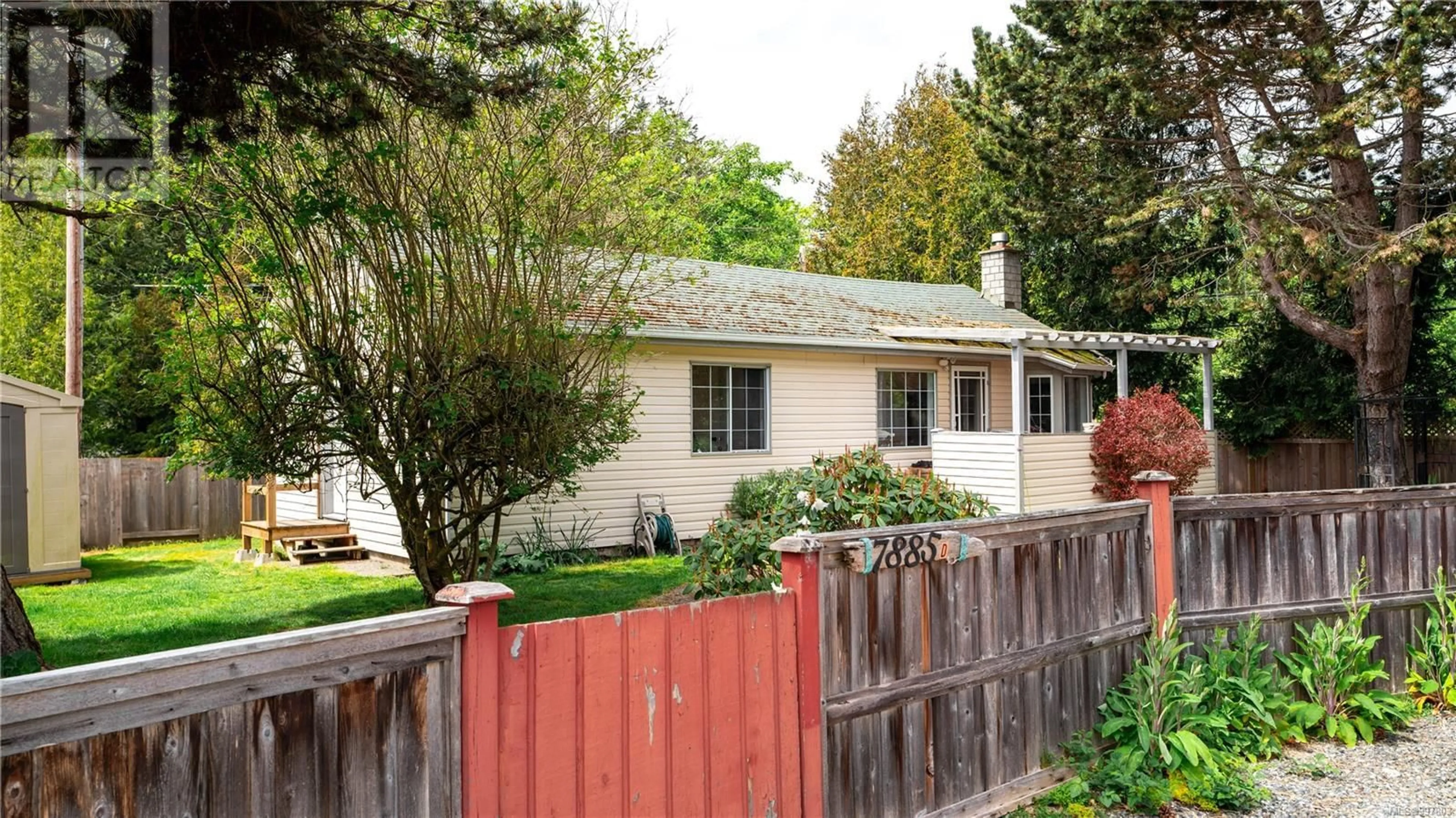 Home with vinyl exterior material, street for D - 7885 WEST COAST ROAD, Sooke British Columbia V9Z0R6