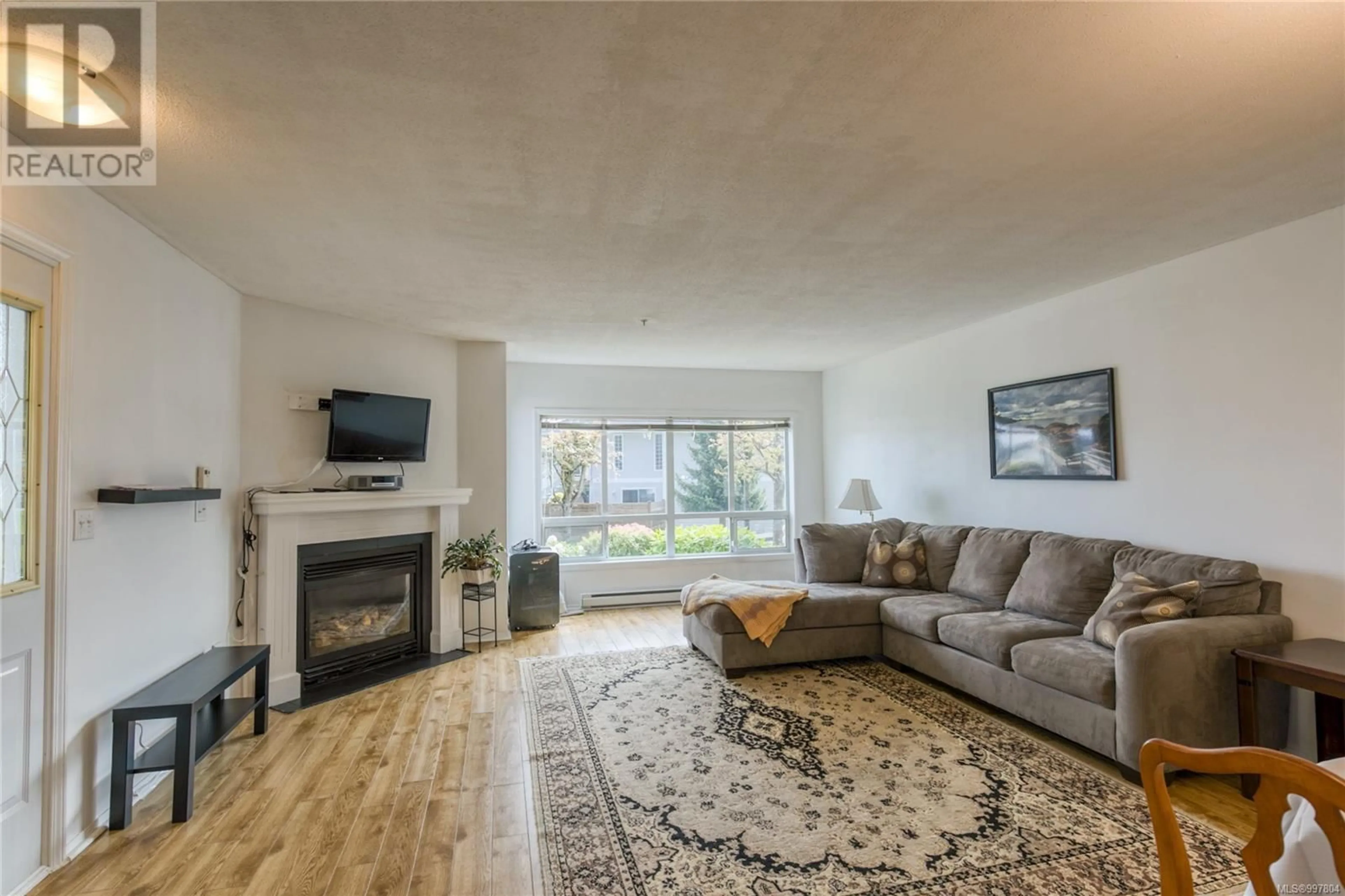 Living room with furniture, unknown for 6108 CEDAR GROVE DRIVE, Nanaimo British Columbia V9T6G1