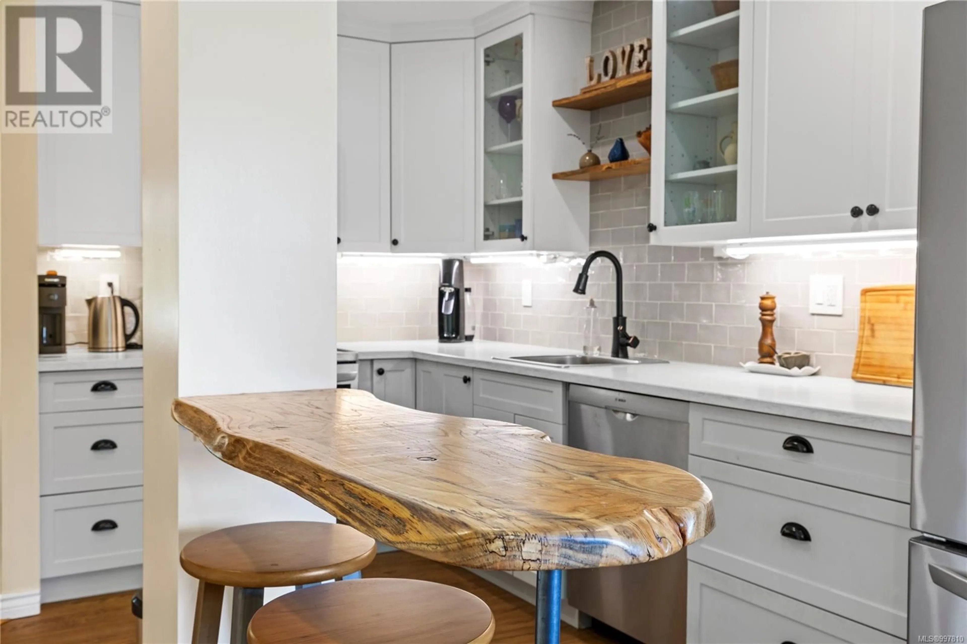 Contemporary kitchen, unknown for 8 - 444 BRUCE AVENUE, Nanaimo British Columbia V9R5W5