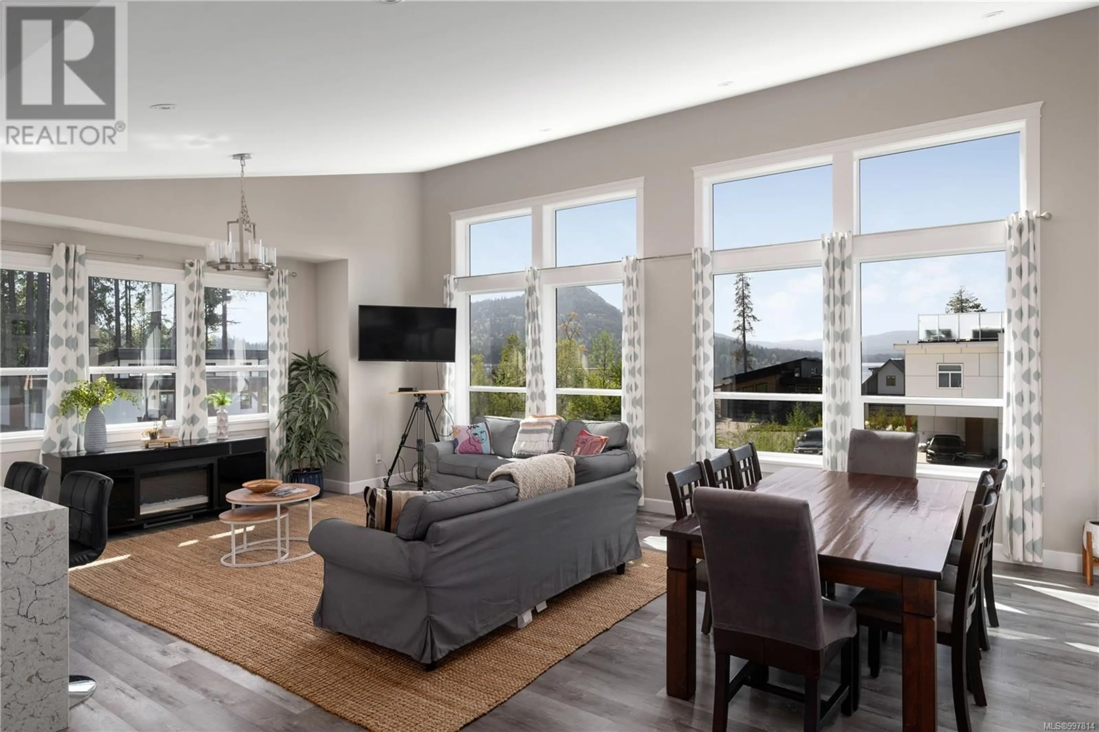 Living room with furniture, unknown for 2639 KATY'S CRESCENT, Shawnigan Lake British Columbia V0R2W0