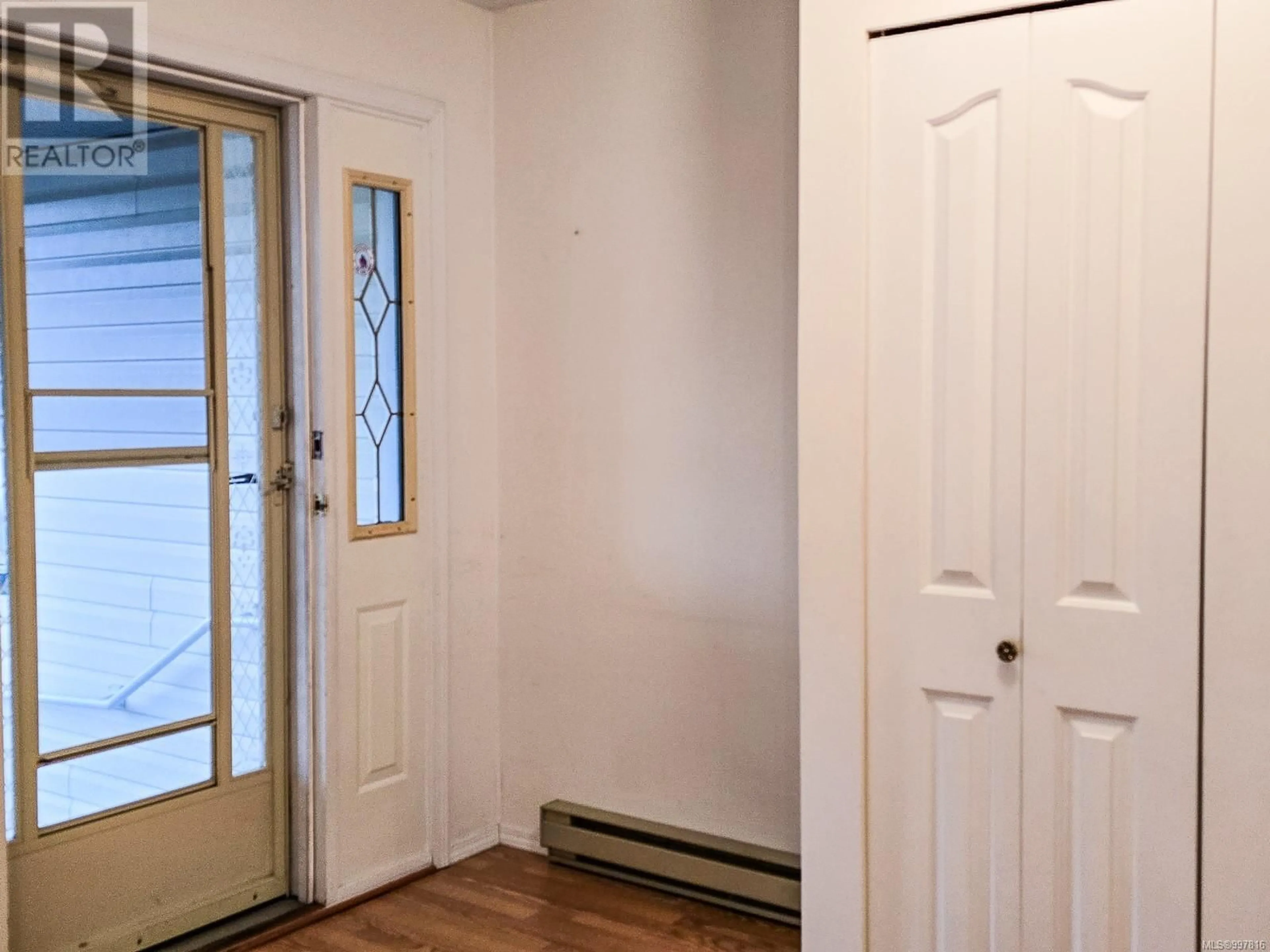 Indoor entryway for 4370 GLENCRAIG DRIVE, Nanaimo British Columbia V9T5S3