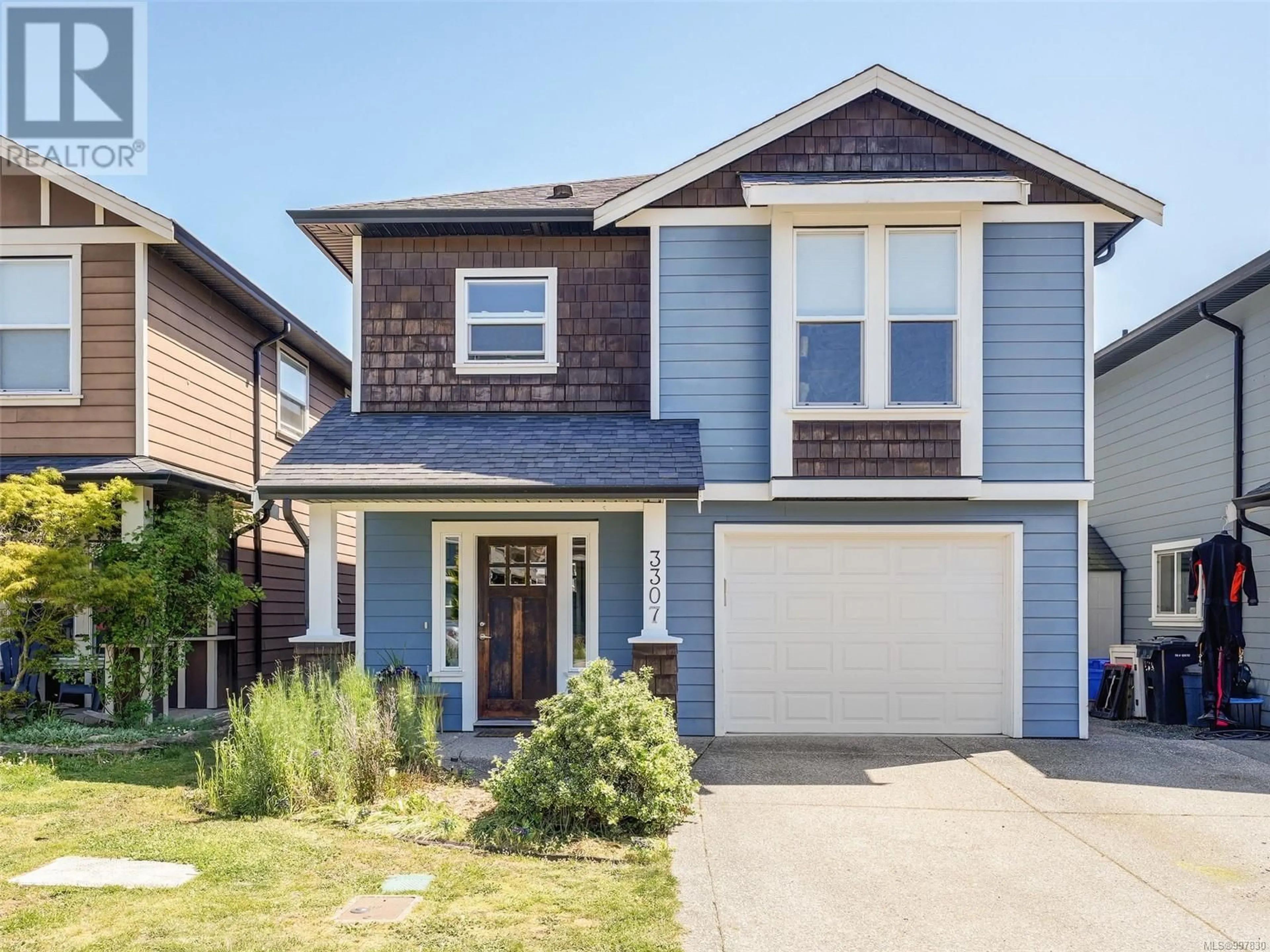 Home with vinyl exterior material, street for 3307 MERLIN ROAD, Langford British Columbia V9C0H3