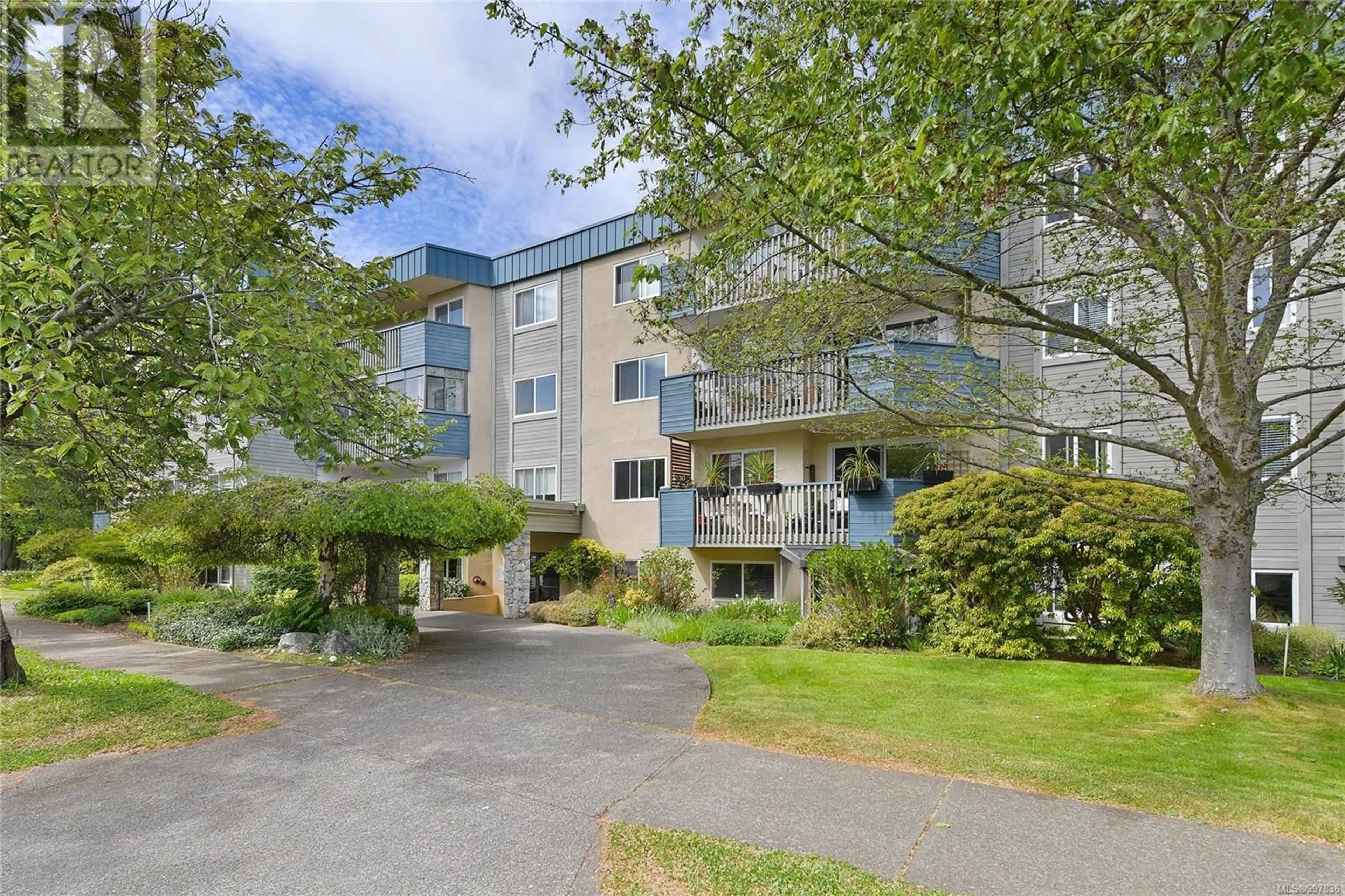 Unknown for 202 - 1012 COLLINSON STREET, Victoria British Columbia V8V3C1