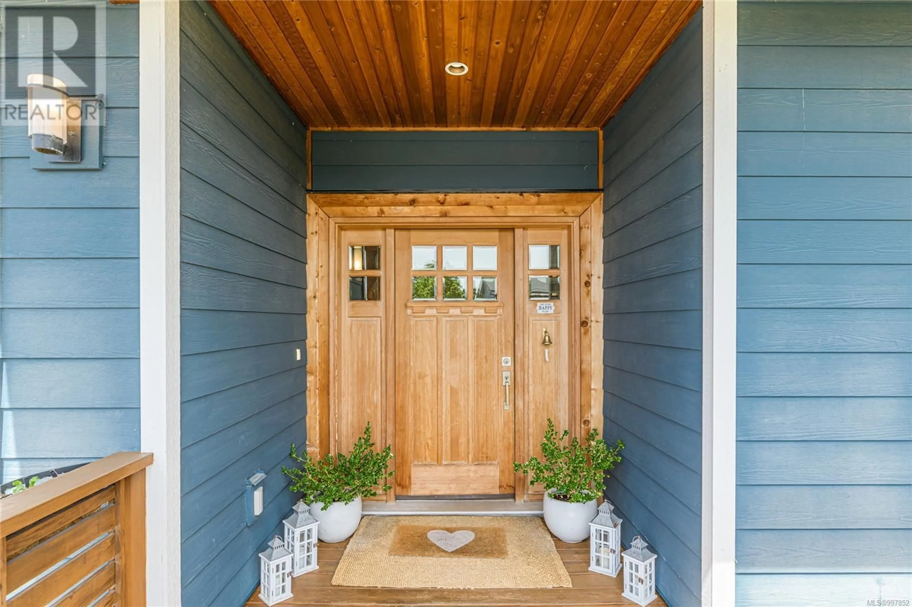 Indoor entryway for 1074 VERDIER AVENUE, Central Saanich British Columbia V8M2H1