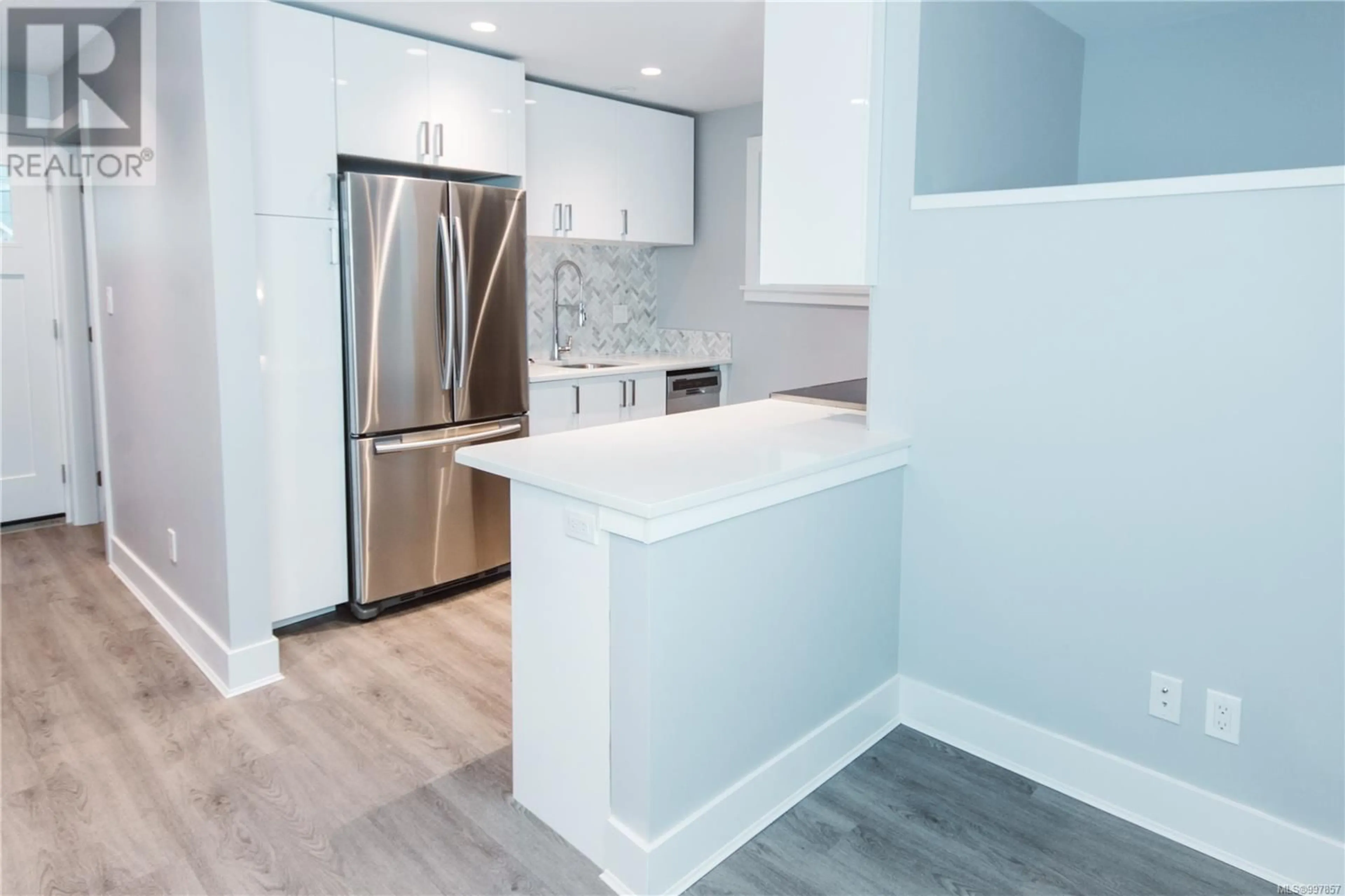 Open concept kitchen, unknown for 1612 BEGBIE STREET, Victoria British Columbia V8R1L3
