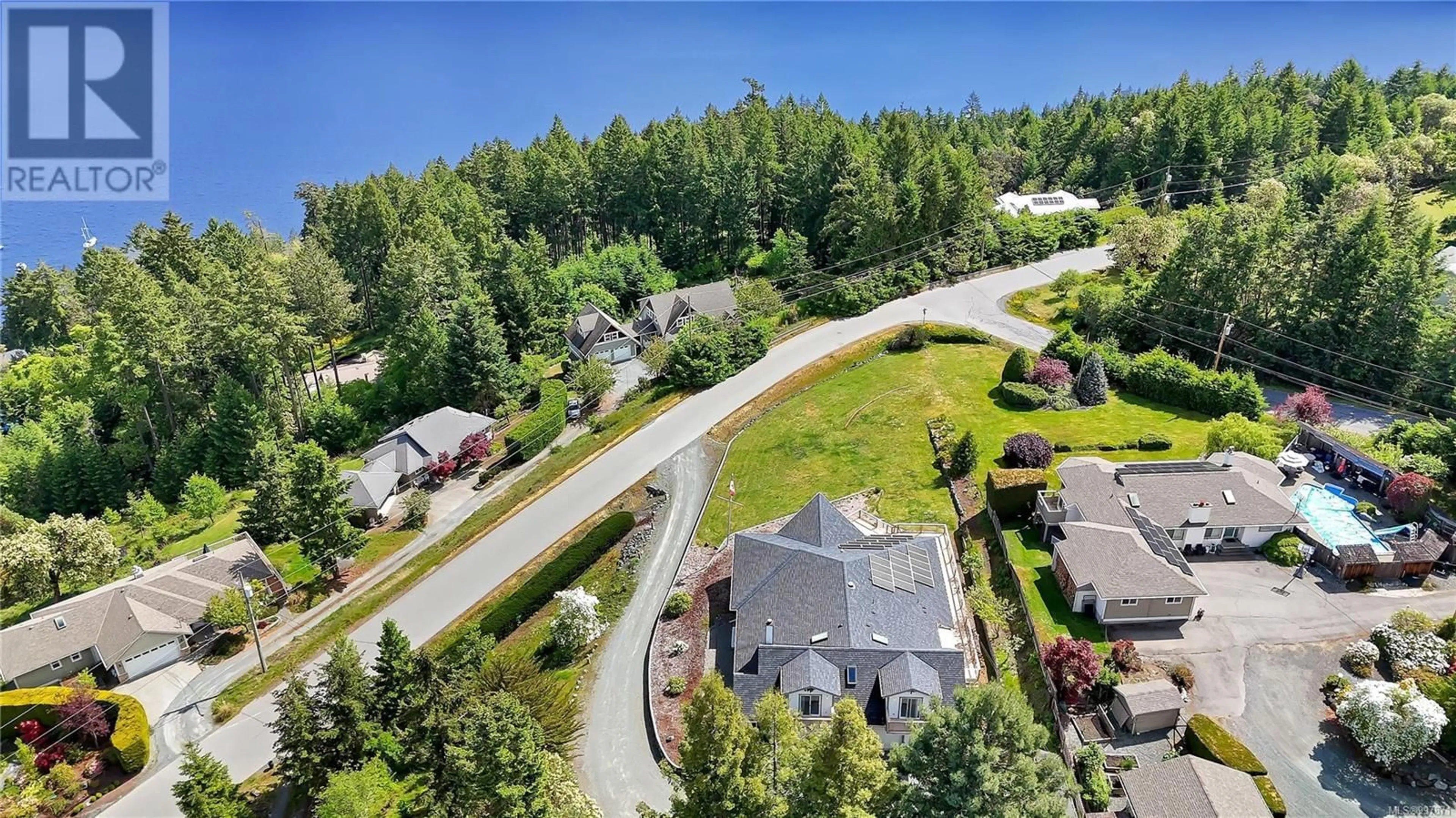 A pic from outside/outdoor area/front of a property/back of a property/a pic from drone, water/lake/river/ocean view for 6572 BIRD'S EYE DRIVE, Duncan British Columbia V9L5Y2