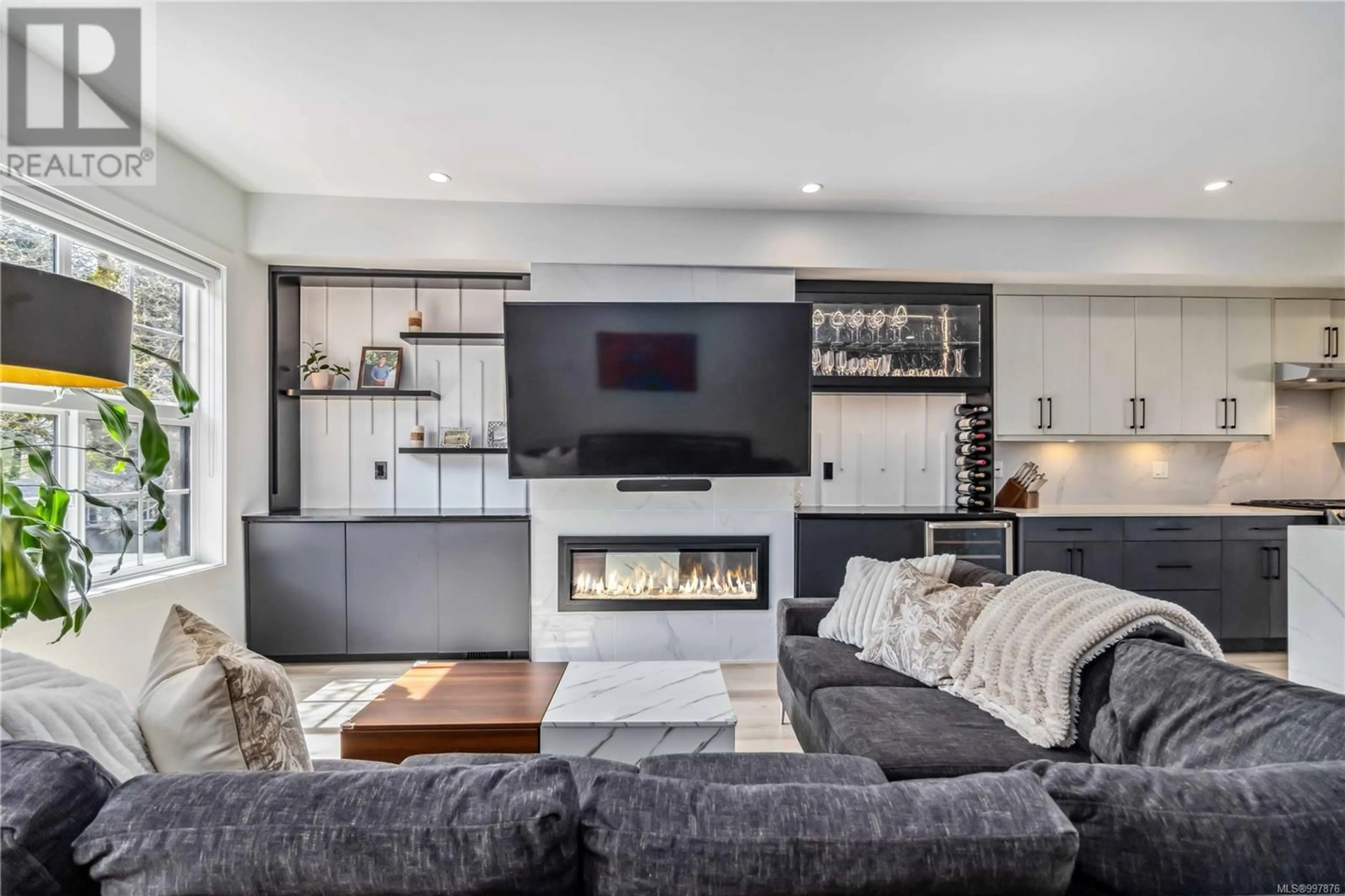 Living room with furniture, unknown for 111 - 624 STRANDLUND AVENUE, Langford British Columbia V9B3E9