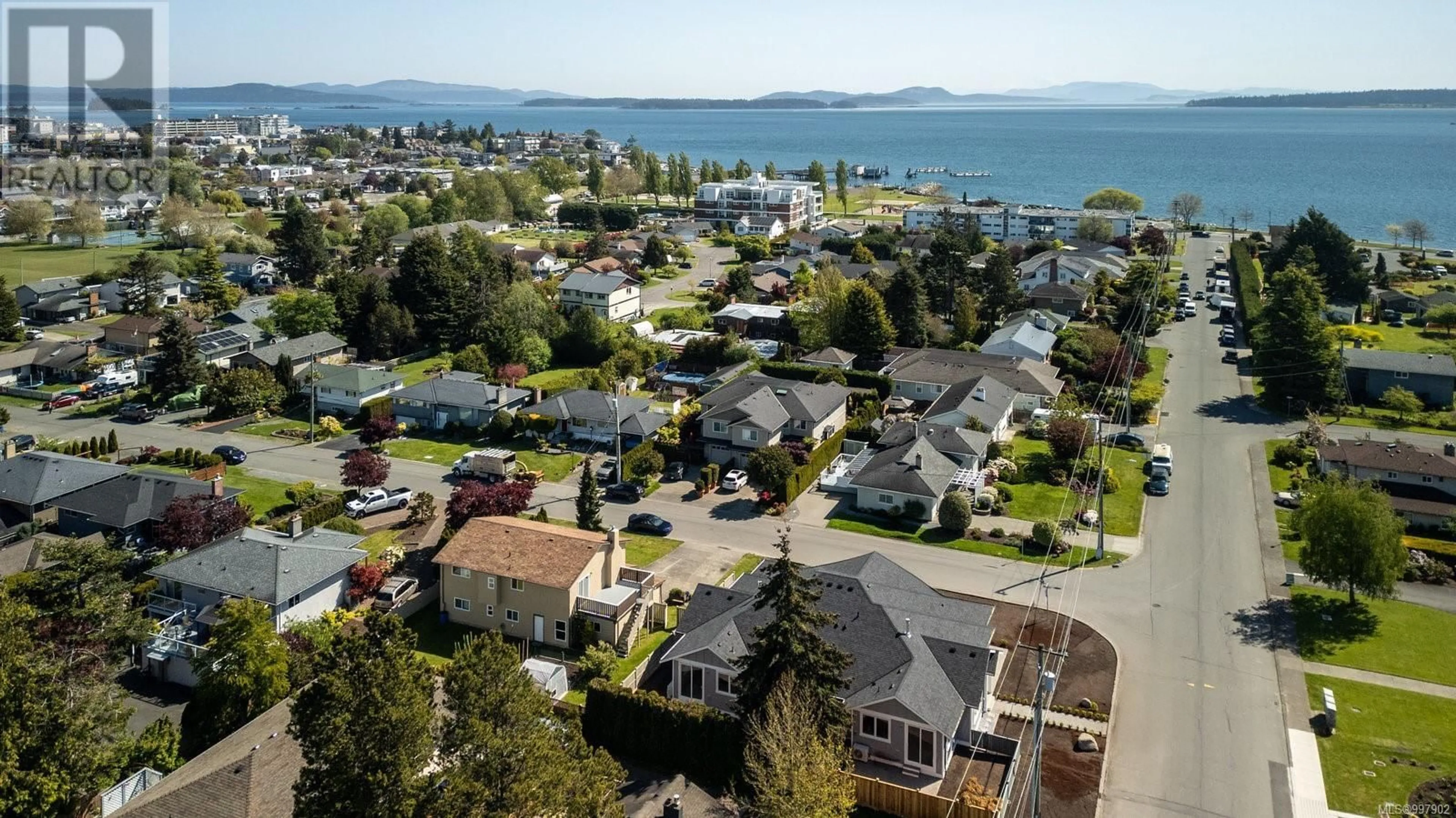 A pic from outside/outdoor area/front of a property/back of a property/a pic from drone, water/lake/river/ocean view for 9556 NORTHLAWN TERRACE, Sidney British Columbia V8L1R8