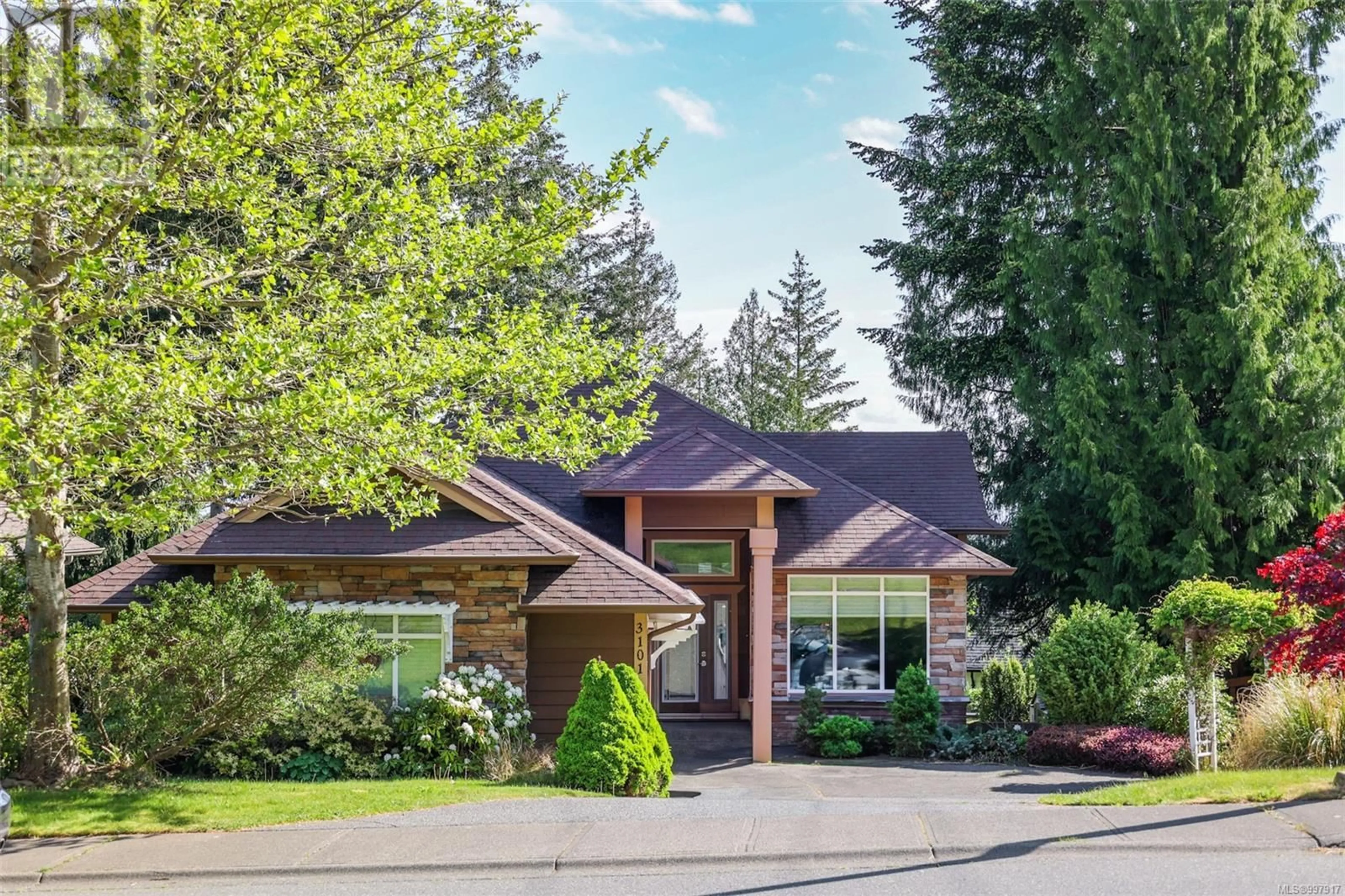 Home with brick exterior material, street for 3101 KLANAWA CRESCENT, Courtenay British Columbia V9N3Z9
