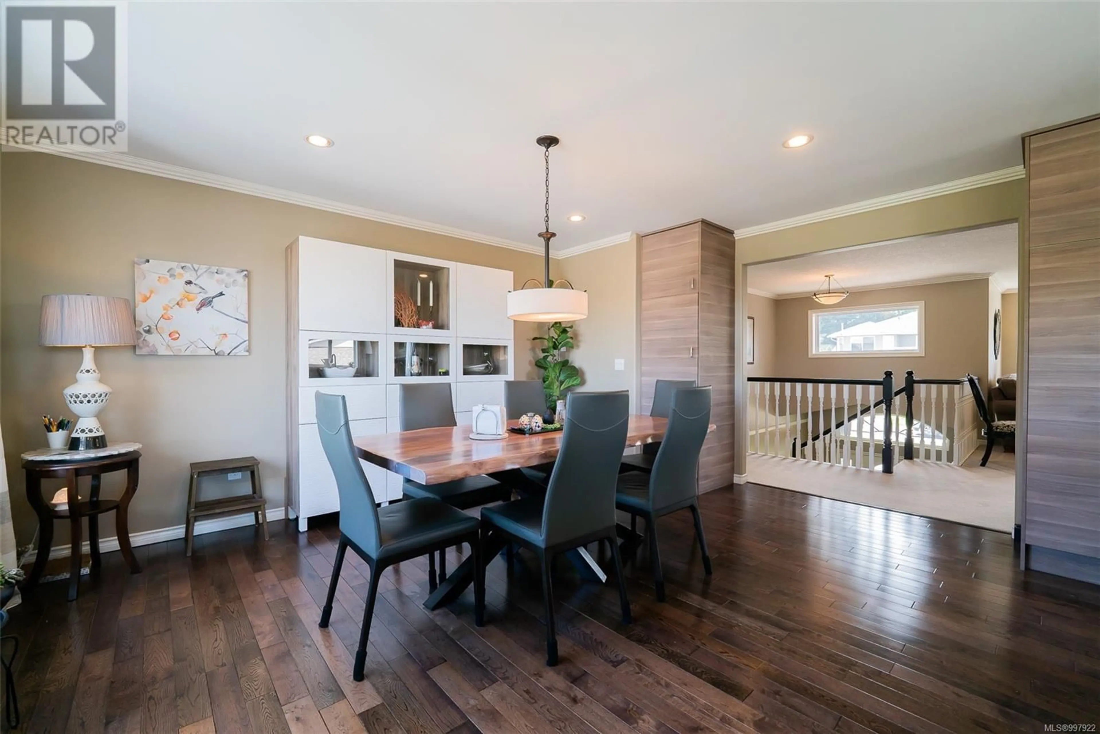 Dining room, wood/laminate floor for 5320 KENWILL DRIVE, Nanaimo British Columbia V9T5Z8