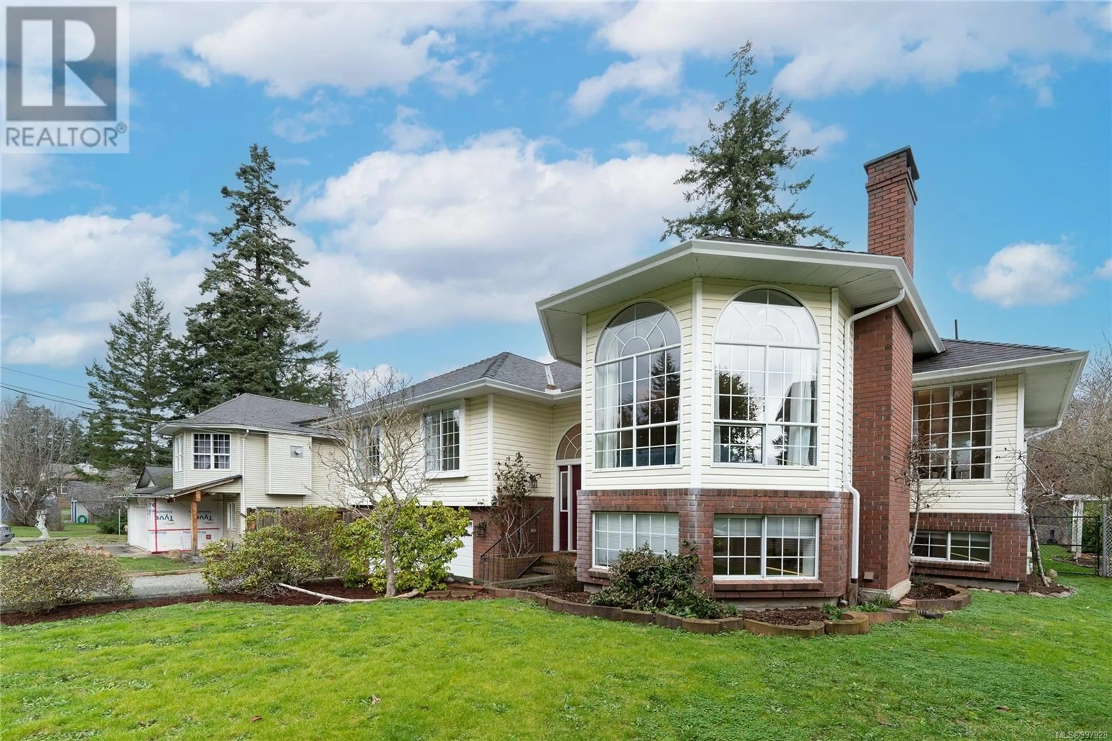 Home with vinyl exterior material, unknown for 2107 AMETHYST WAY, Sooke British Columbia V9Z0M2