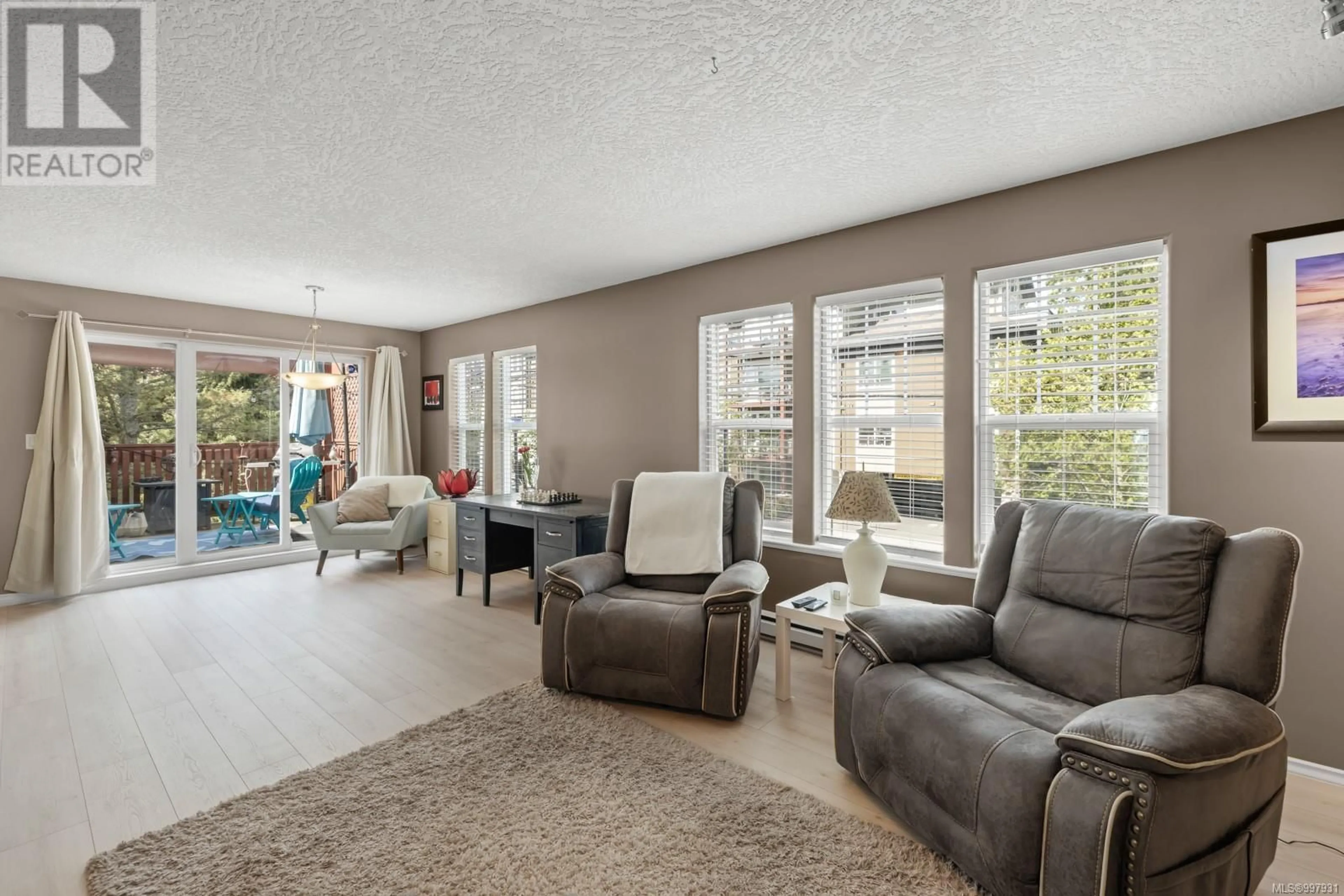 Living room with furniture, unknown for 19 - 2711 JACKLIN ROAD, Langford British Columbia V9B3X7