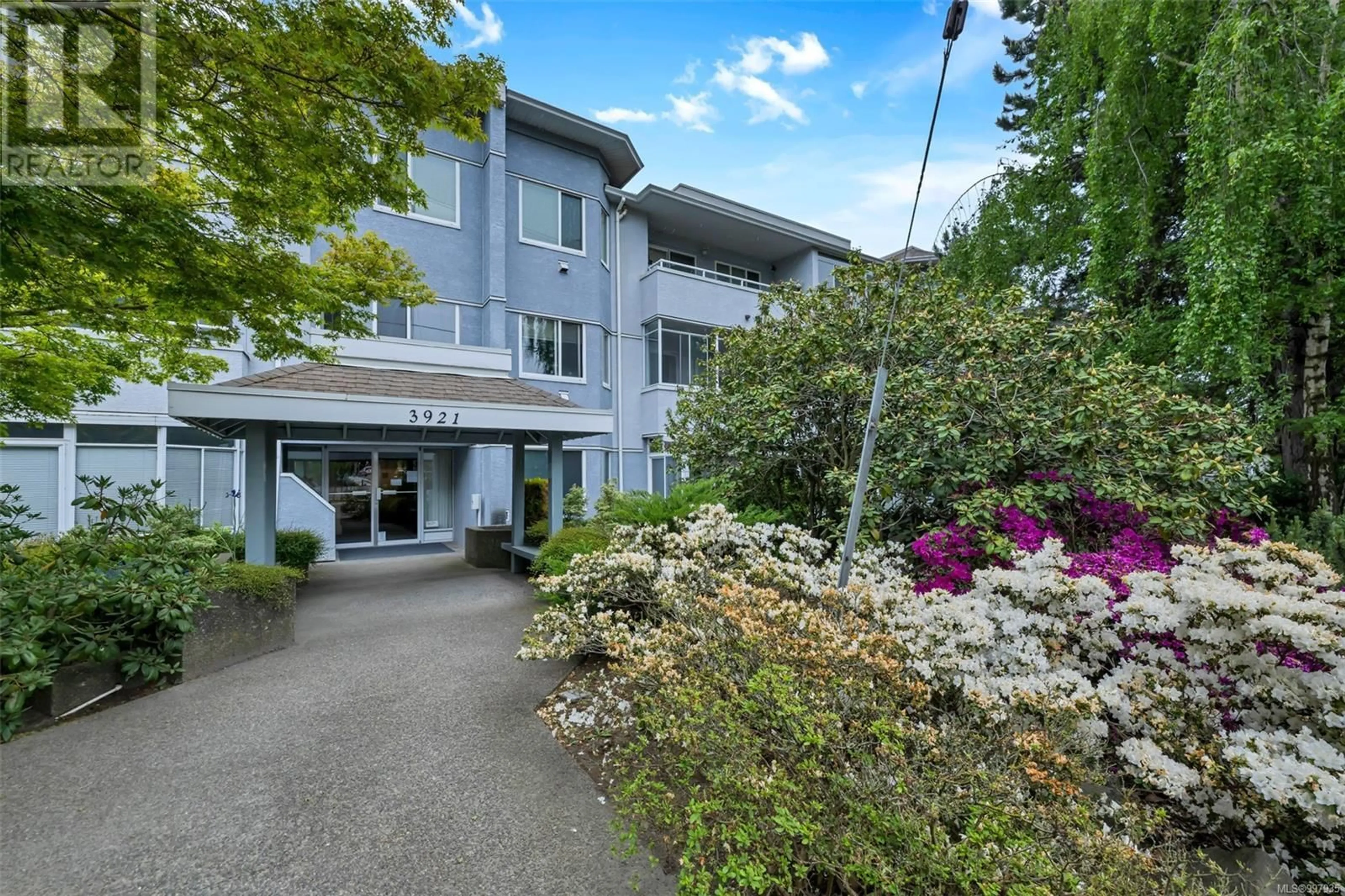 Unknown for 211 - 3921 SHELBOURNE STREET, Saanich British Columbia V8P4H9