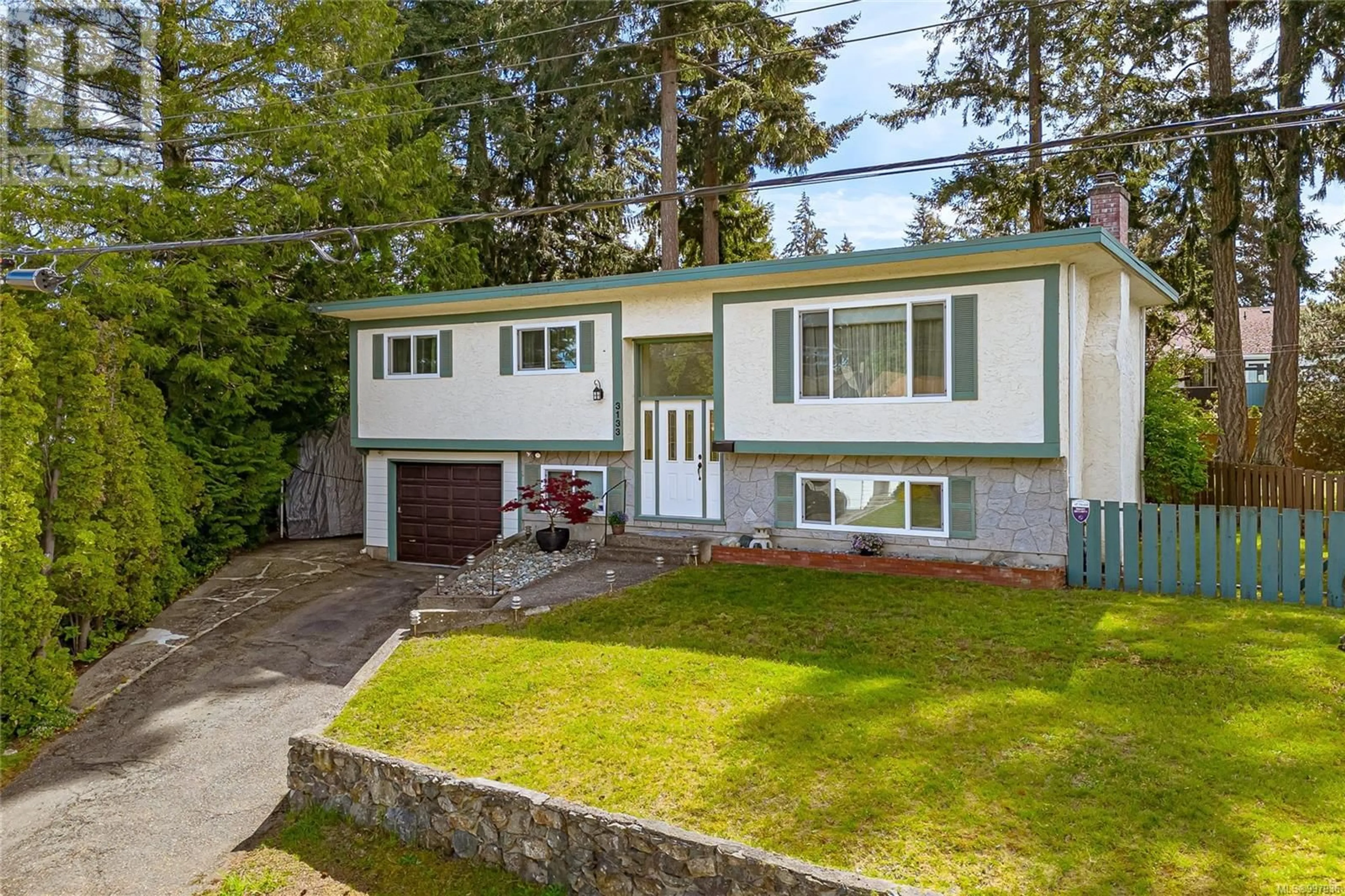 Home with vinyl exterior material, street for 3133 CARRAN ROAD, Colwood British Columbia V9C2K5