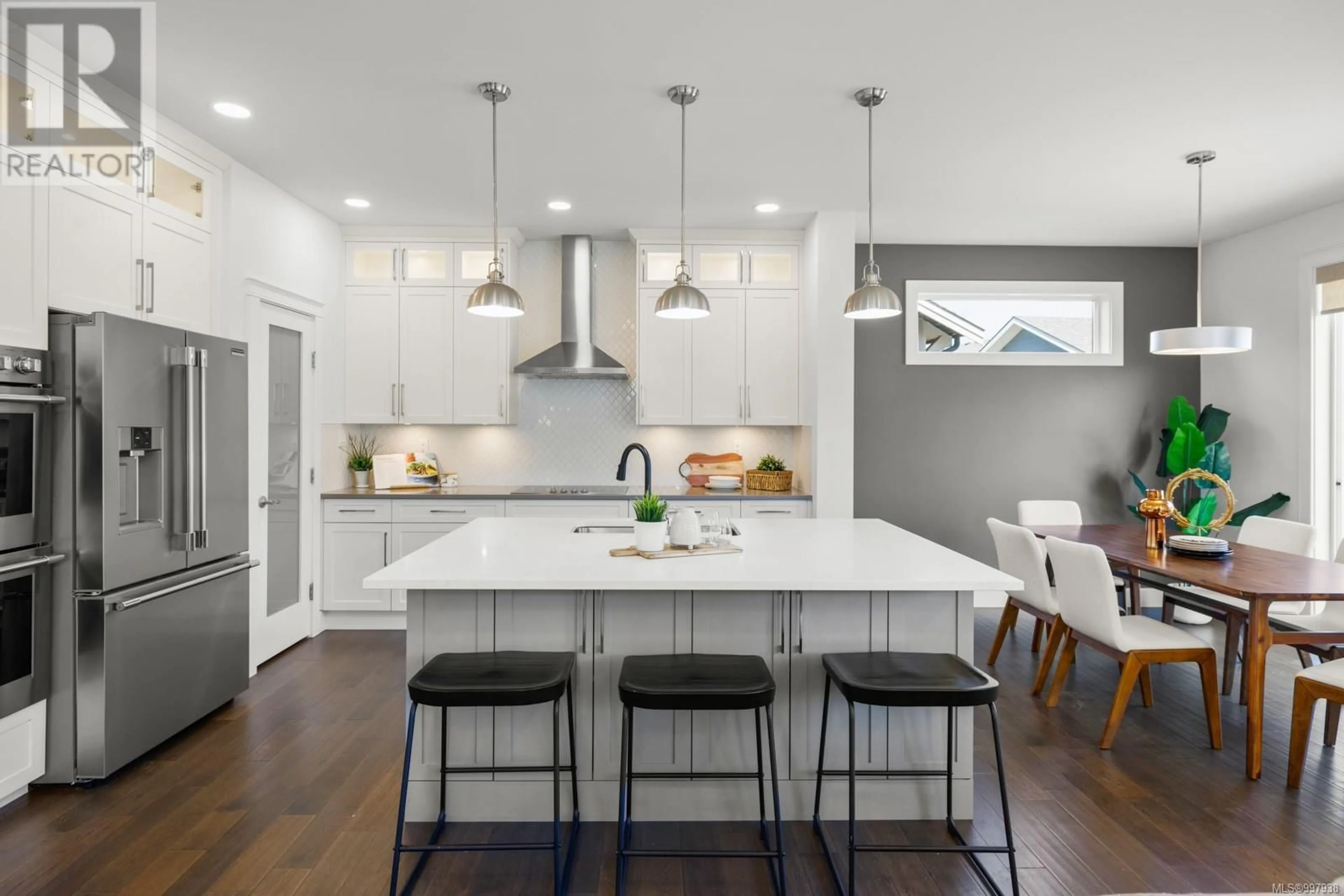 Contemporary kitchen, unknown for 3359 CURLEW STREET, Colwood British Columbia V9C0P3