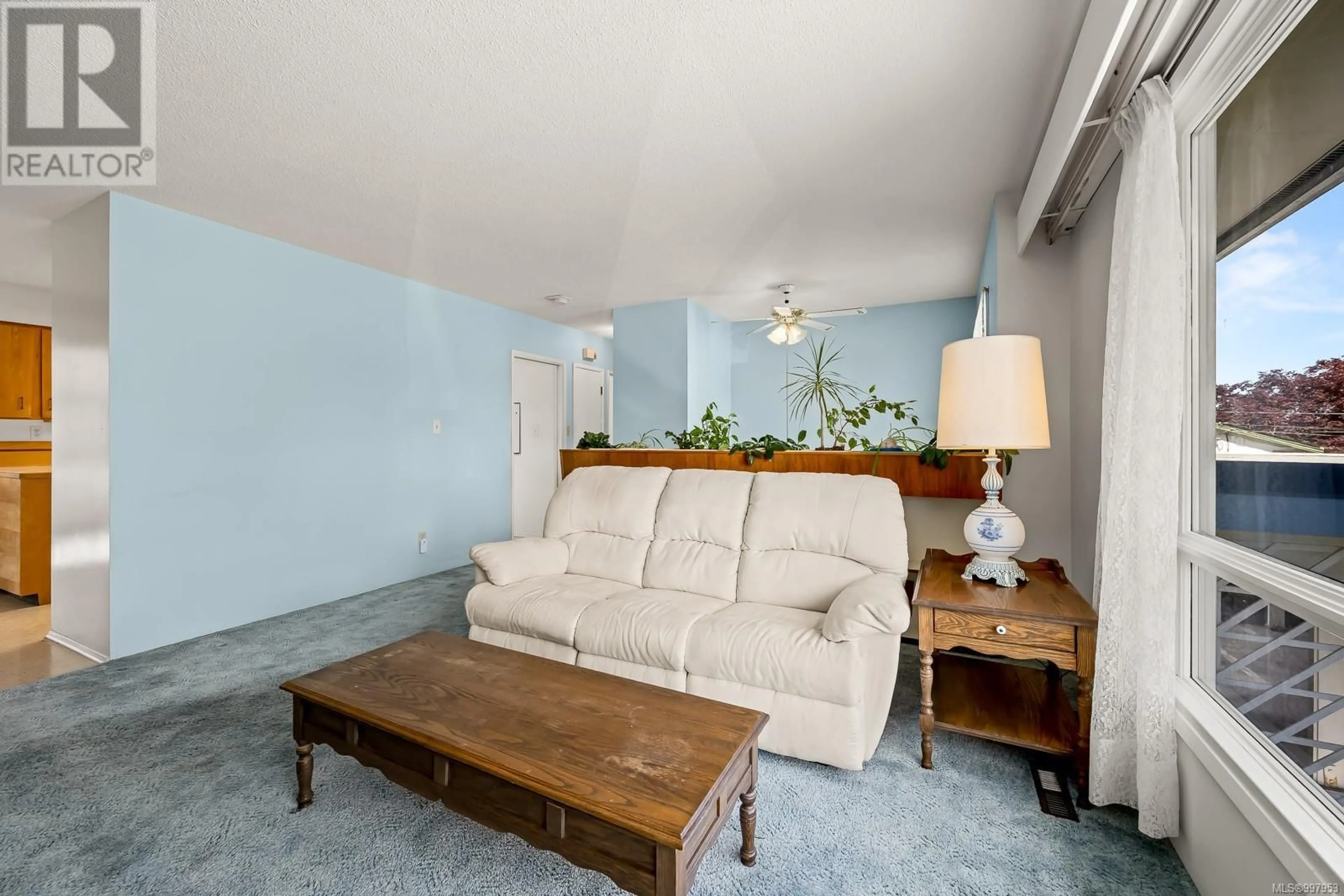 Living room with furniture, unknown for 685 ALPINE ROAD, Campbell River British Columbia V9W3X8