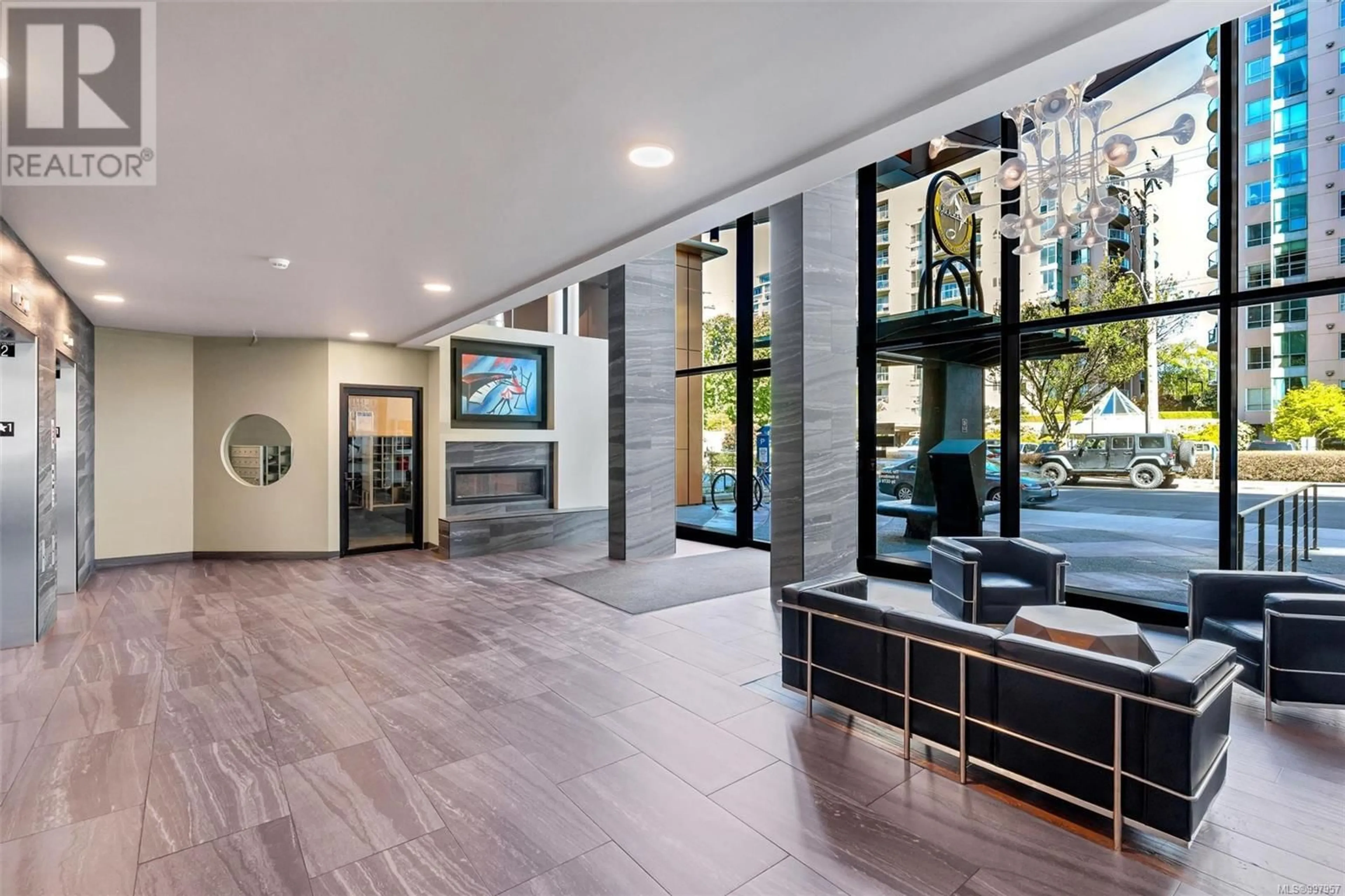 Lobby for 628 - 1029 VIEW STREET, Victoria British Columbia V8V0C9