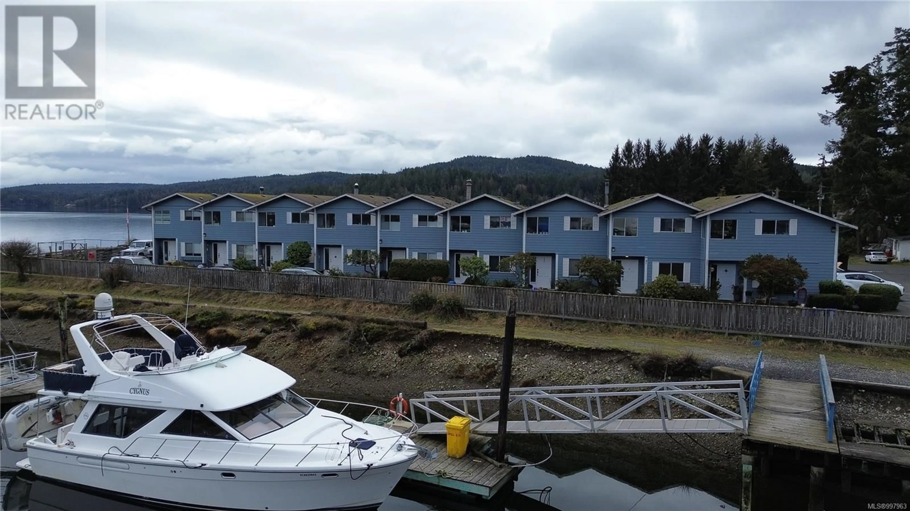 Blurry image for 11 - 6110 SEABROOM ROAD, Sooke British Columbia V9Z0B8