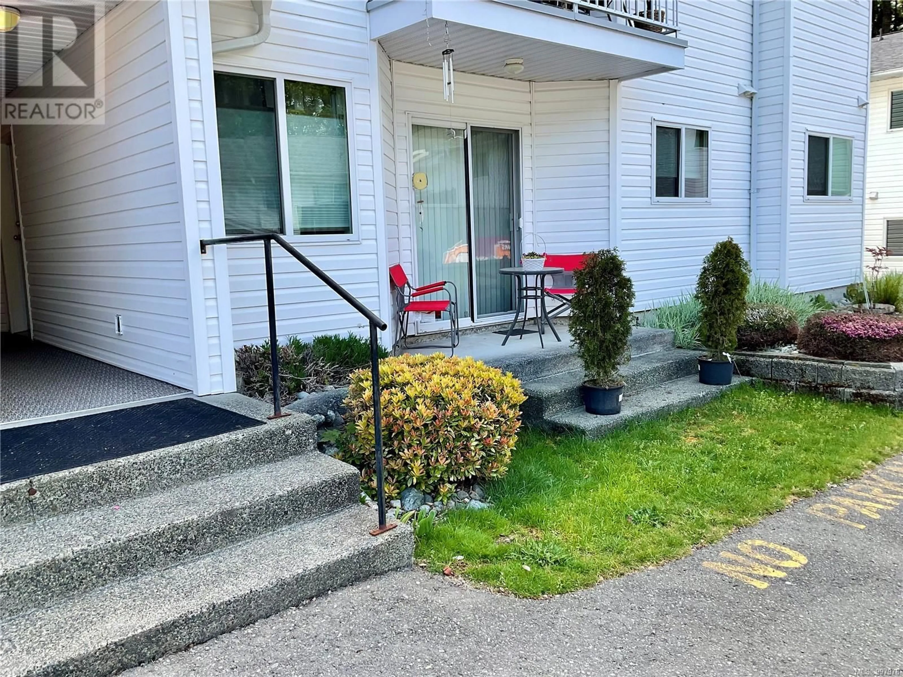 Patio, street for 39 - 211 MADILL ROAD, Lake Cowichan British Columbia V0R2G1