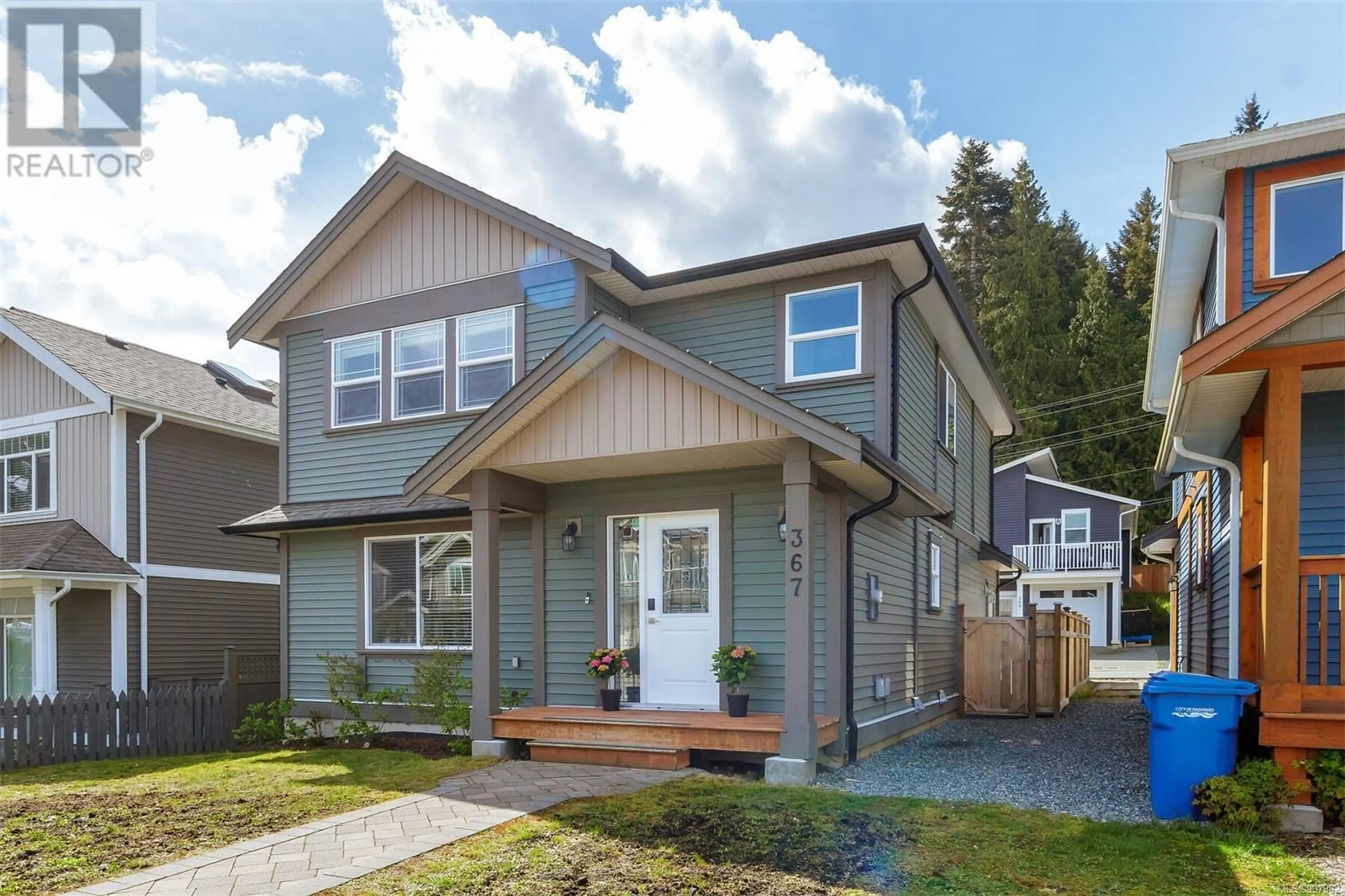 Home with vinyl exterior material, street for 367 CAMBIE ROAD, Nanaimo British Columbia V9R0G7