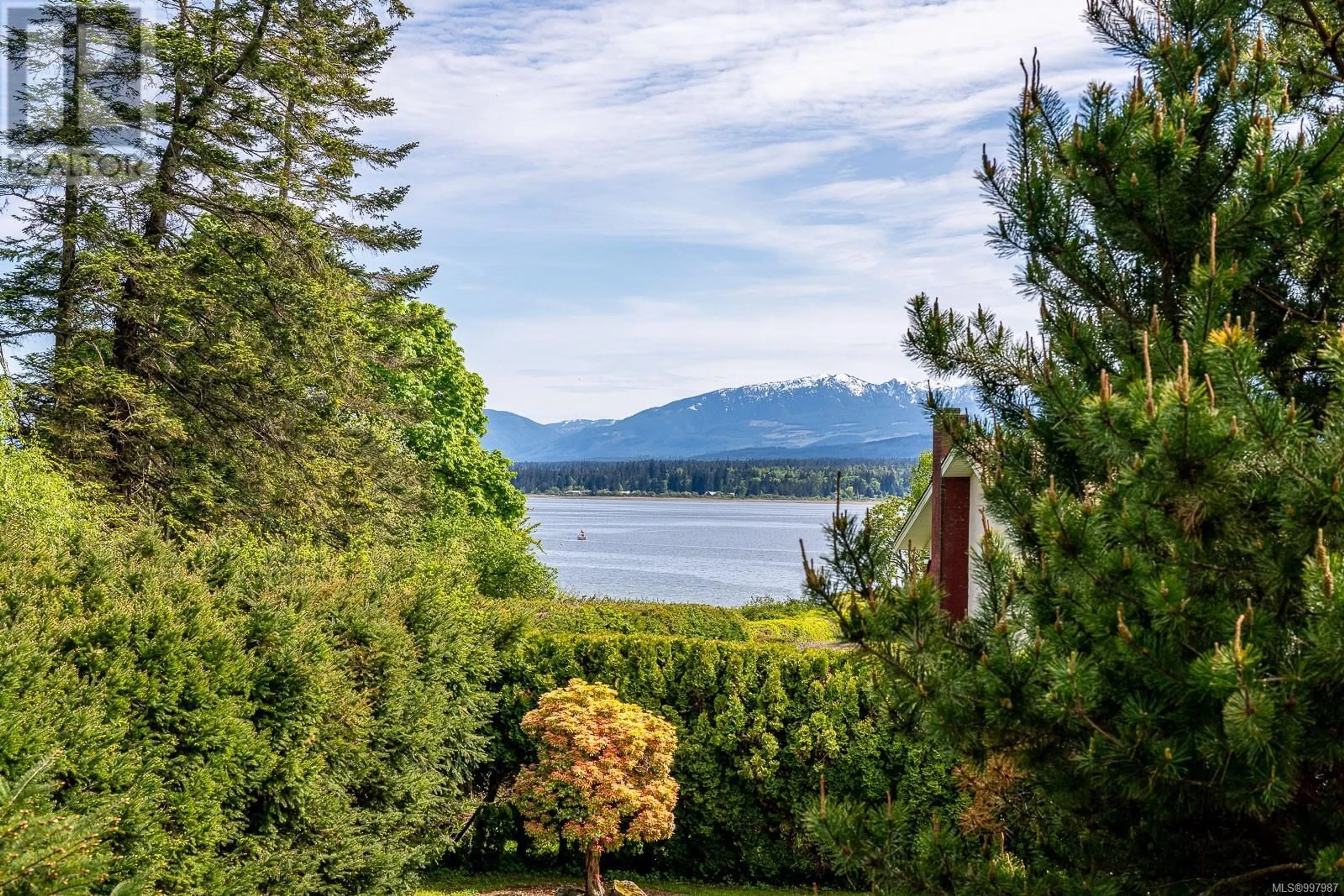 Patio, water/lake/river/ocean view for 170 CARTHEW STREET, Comox British Columbia V9M1T3