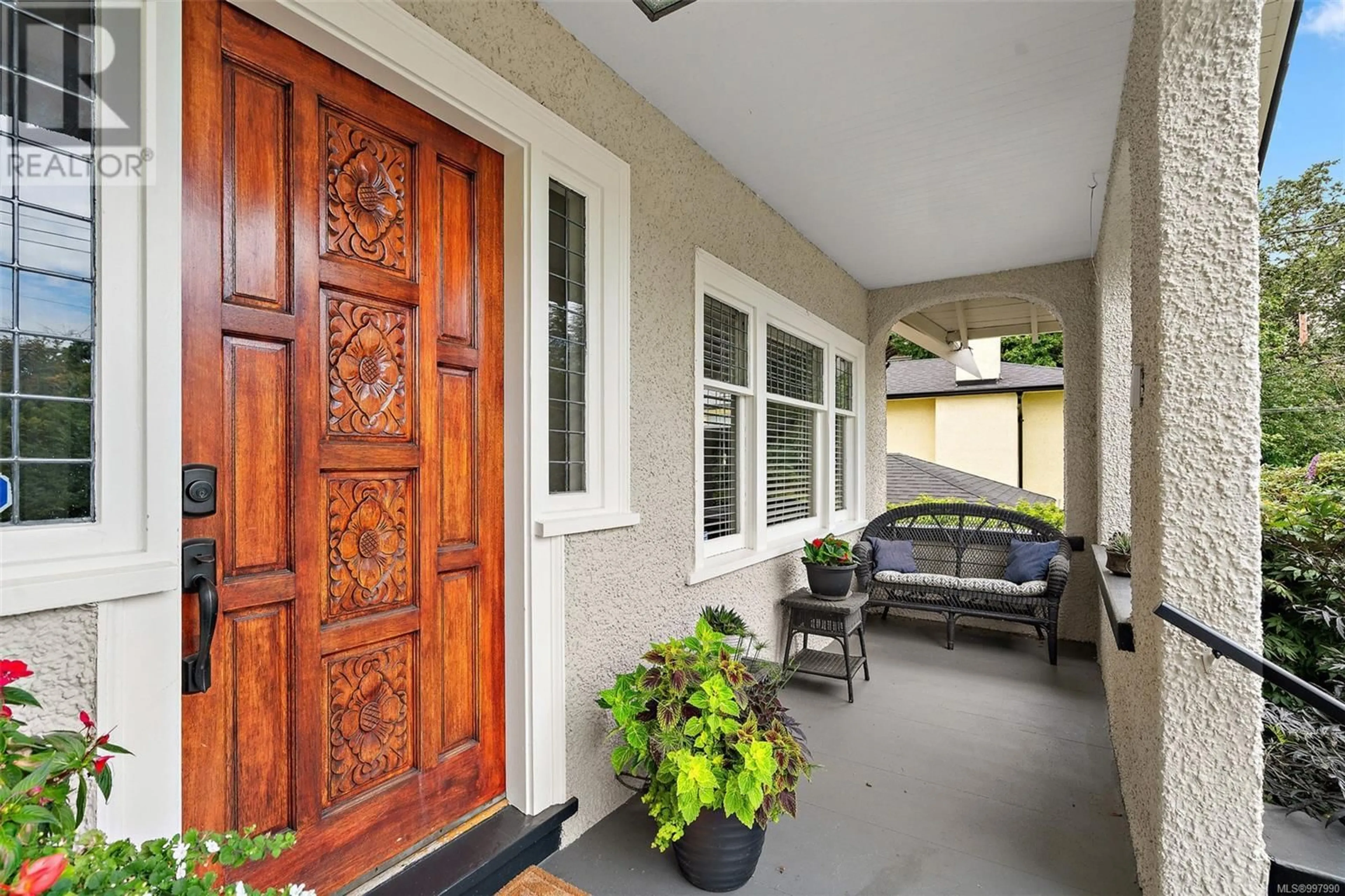 Indoor entryway for 2531 ORCHARD AVENUE, Oak Bay British Columbia V8T3A9