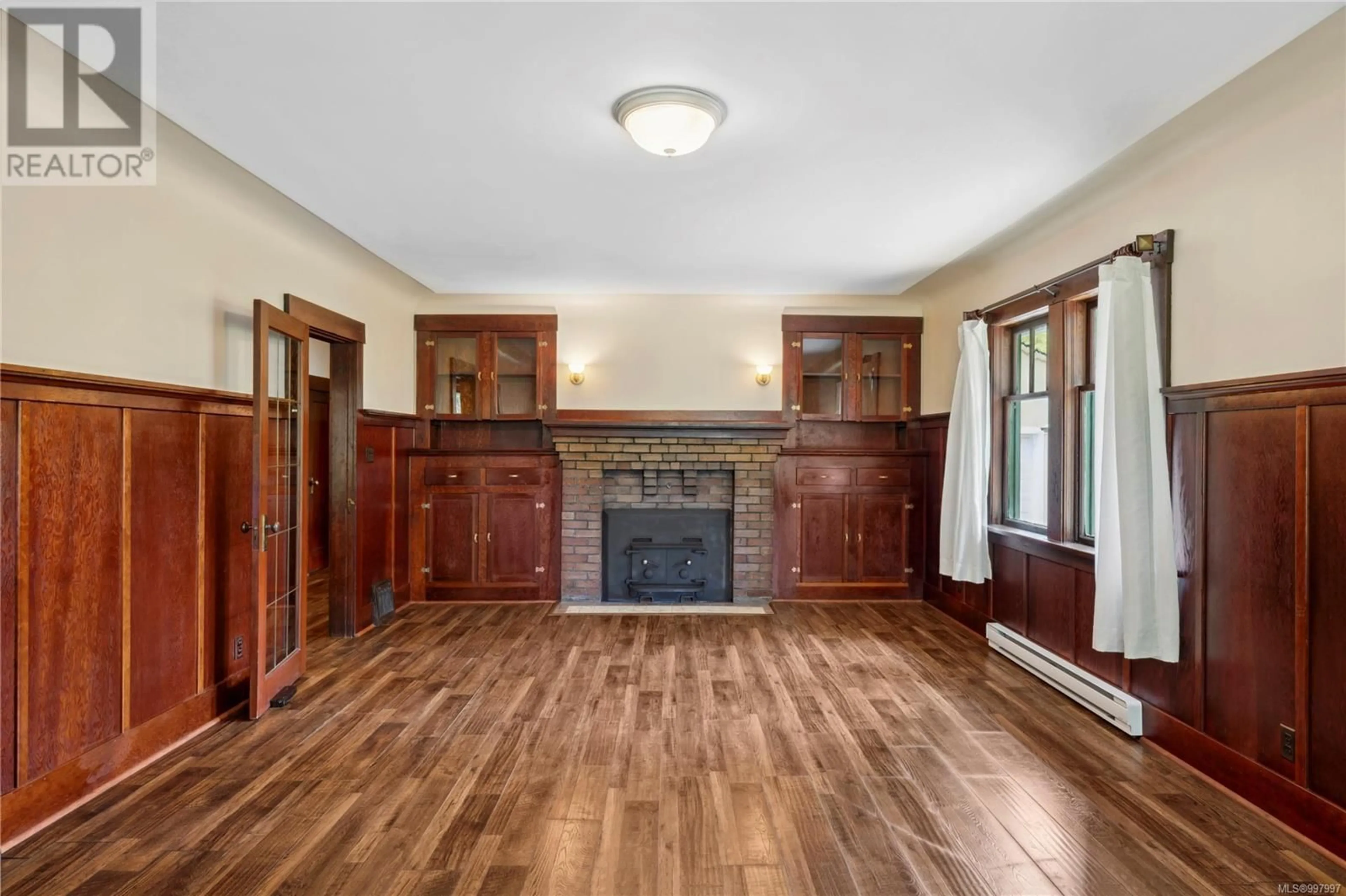 Indoor foyer for 1024 LITTLE MOUNTAIN ROAD, Errington British Columbia V9P2C3