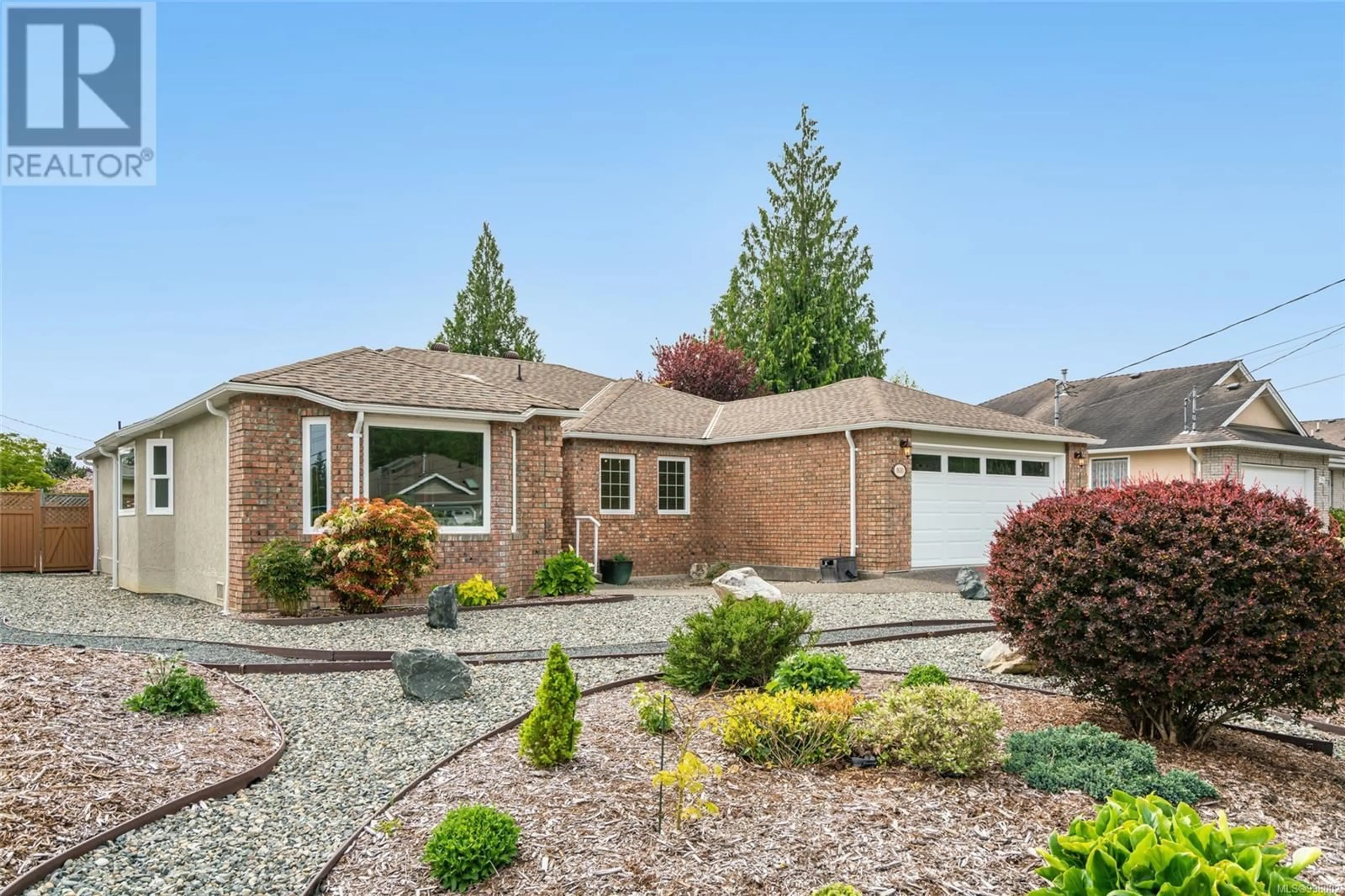 Home with brick exterior material, street for 800 MULHOLLAND DRIVE, Parksville British Columbia V9P2K4