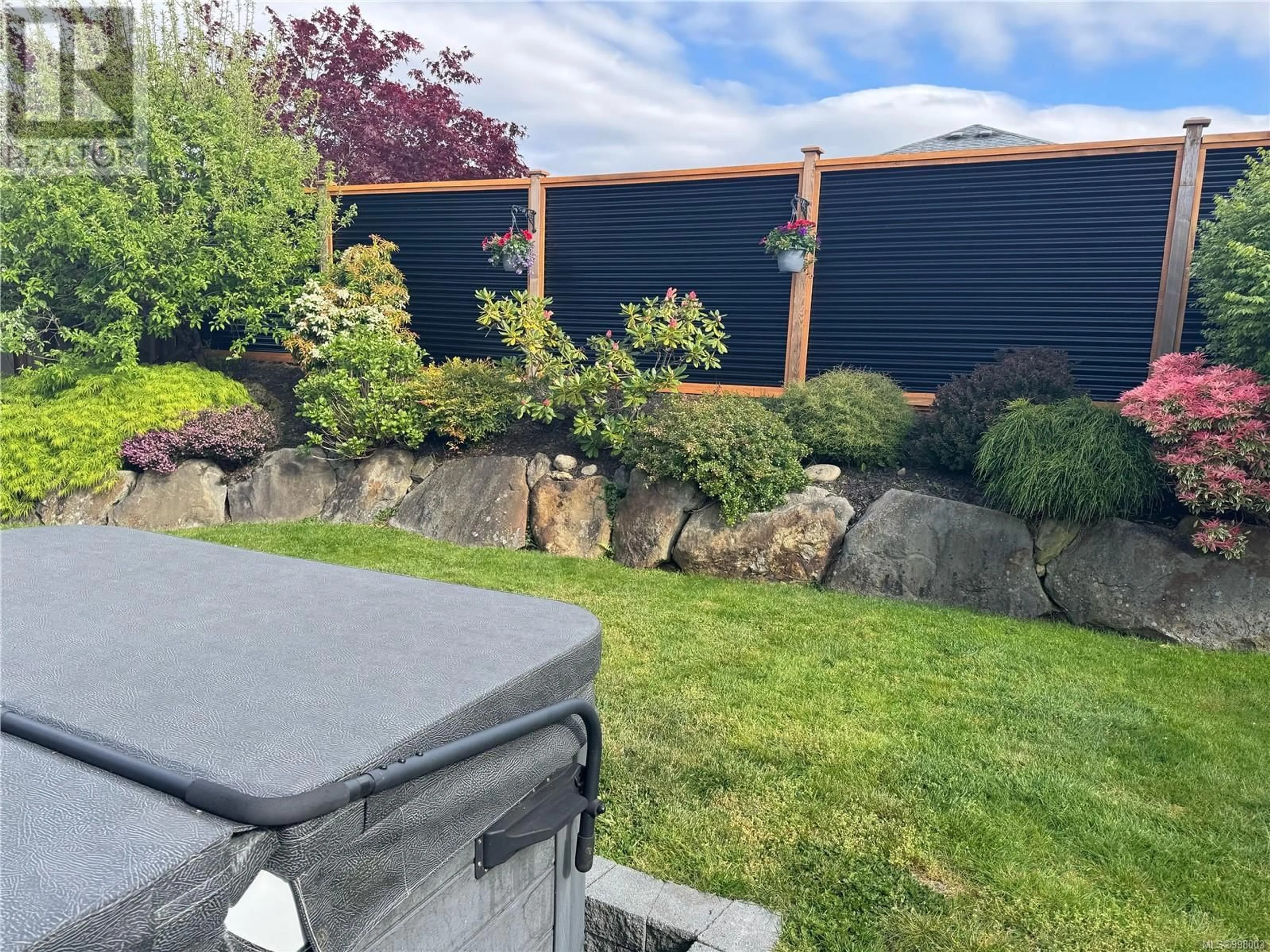 A pic from outside/outdoor area/front of a property/back of a property/a pic from drone, street for 2457 CANUCK PLACE, Comox British Columbia V9M0A2