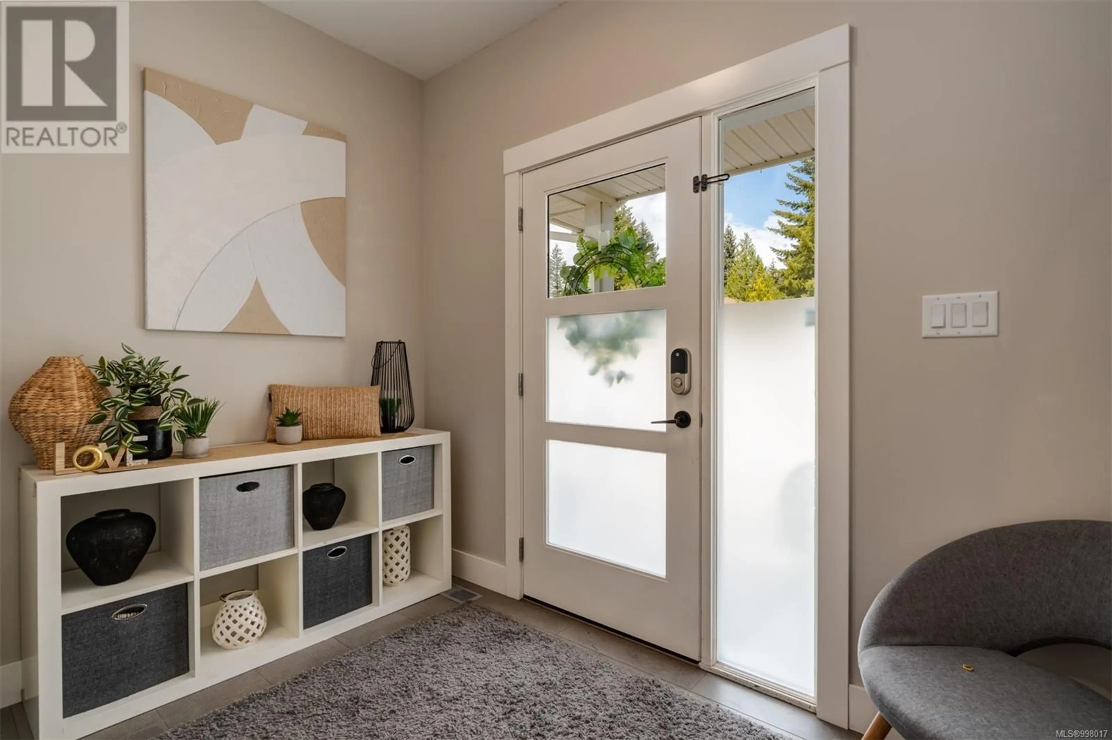 Indoor entryway for 5766 LINLEY VALLEY DRIVE, Nanaimo British Columbia V9T0G6