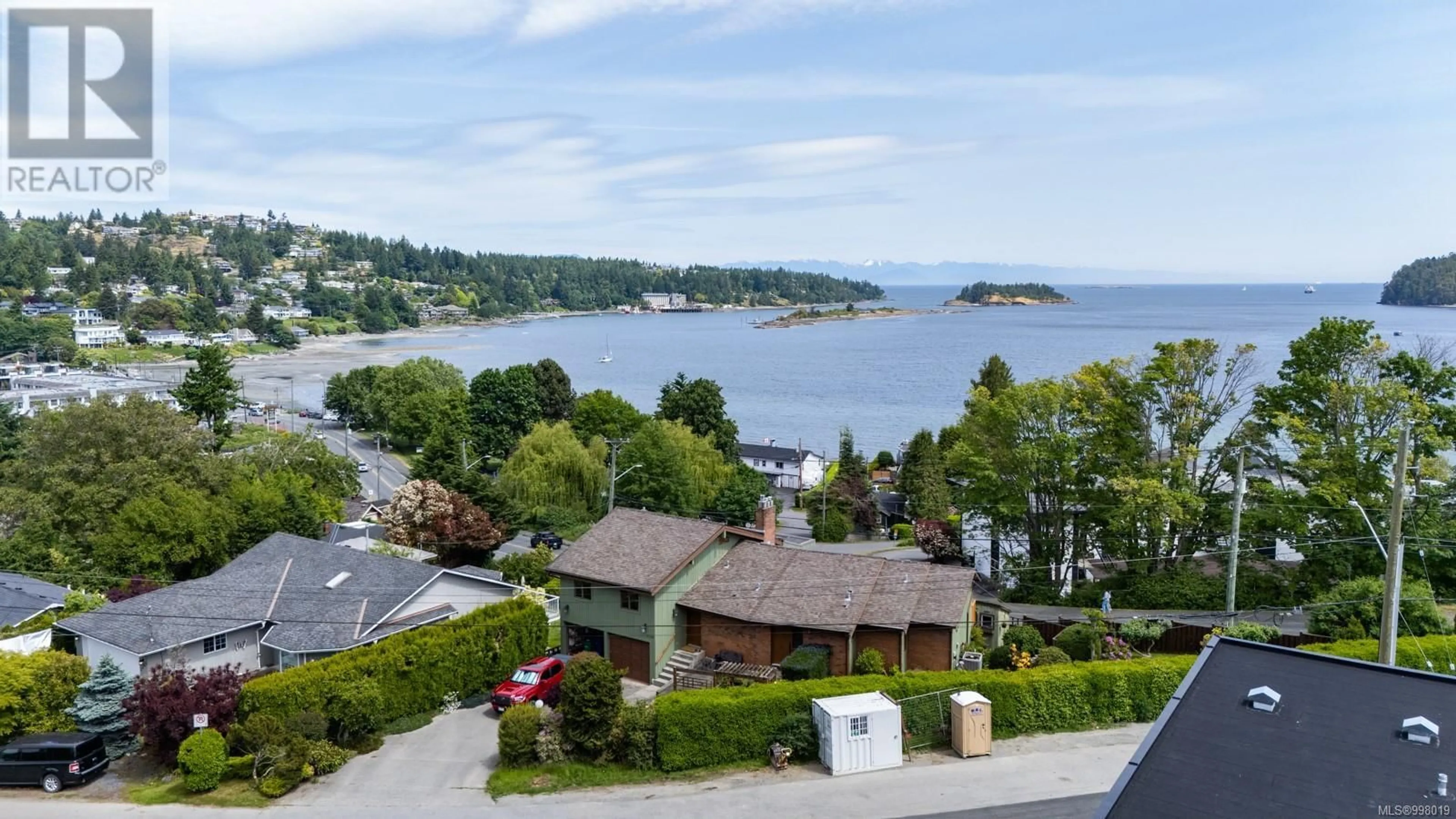 A pic from outside/outdoor area/front of a property/back of a property/a pic from drone, water/lake/river/ocean view for 2541 DOCTORS ROAD, Nanaimo British Columbia V9S3V4