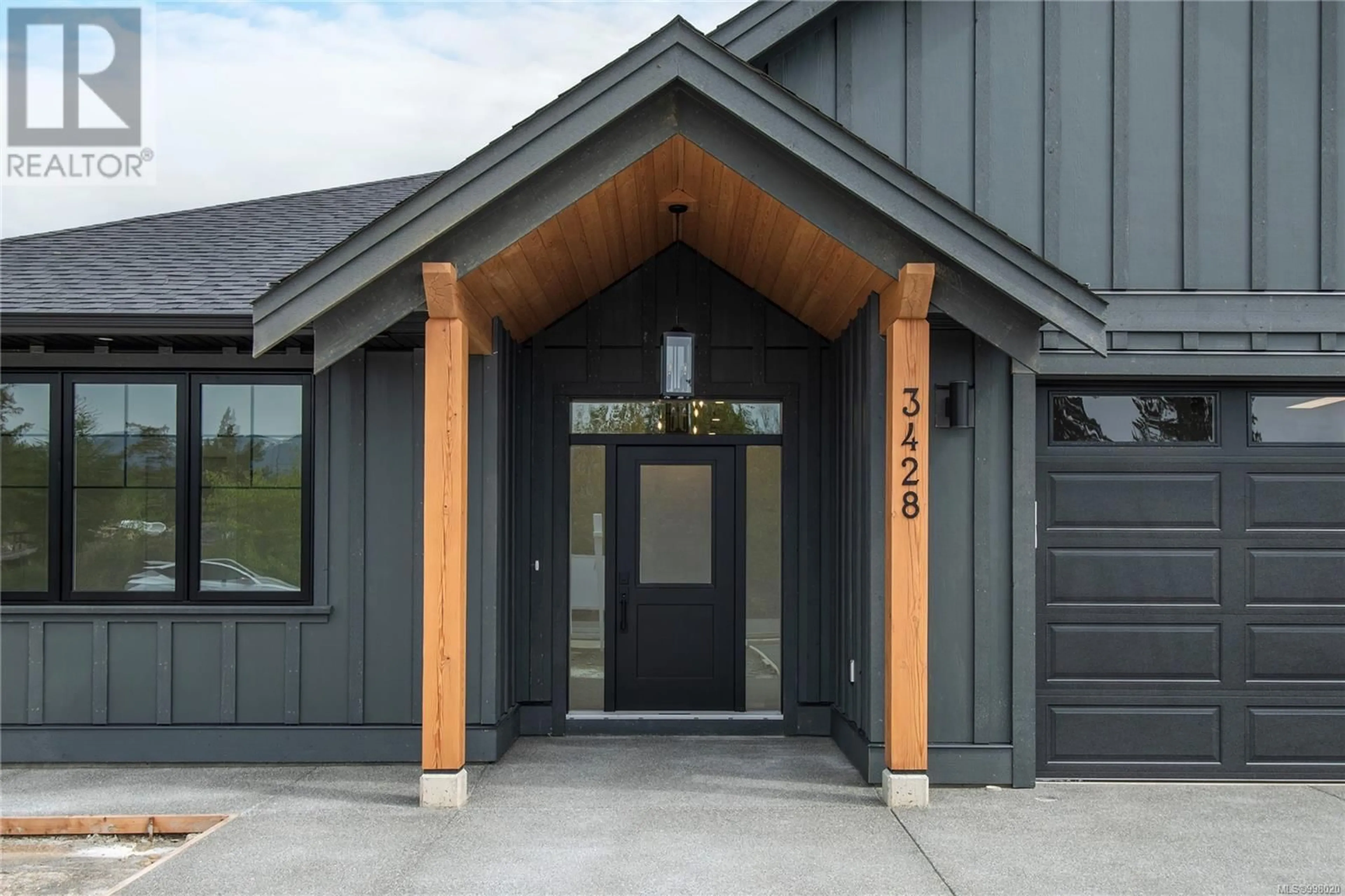 Indoor entryway for 3428 RHYS ROAD, Courtenay British Columbia V9N7G3