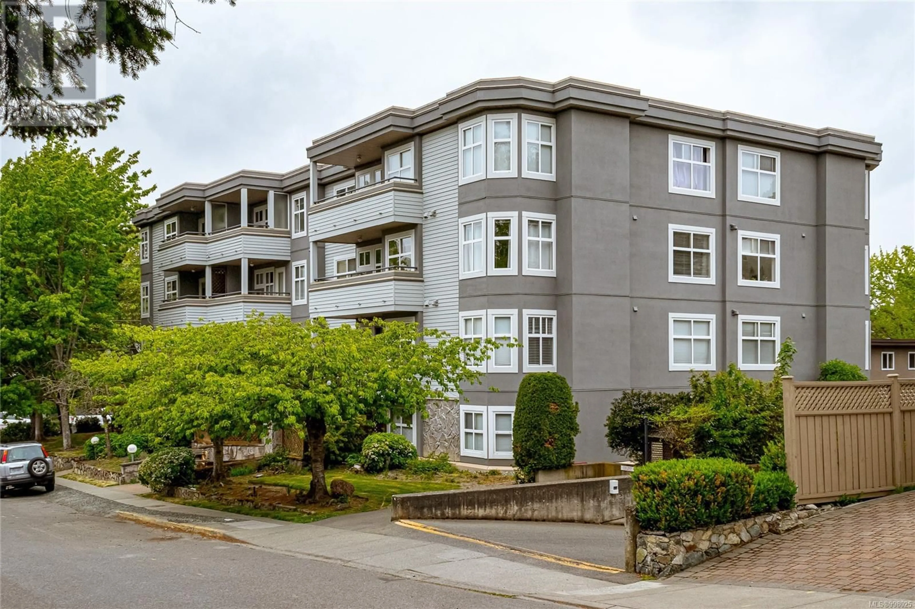 Patio, unknown for 404 - 1580 CHRISTMAS AVENUE, Saanich British Columbia V8P2X2