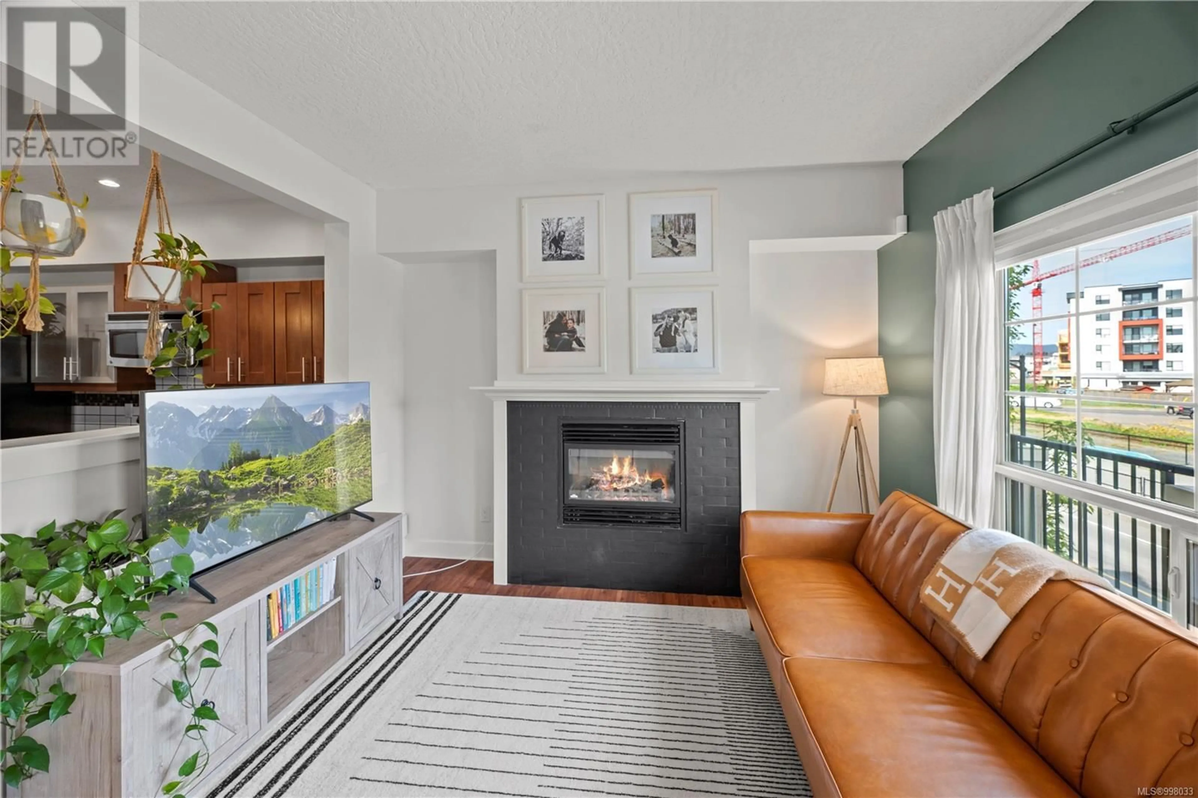 Living room with furniture, unknown for 203 - 785 STATION AVENUE, Langford British Columbia V9B0E6