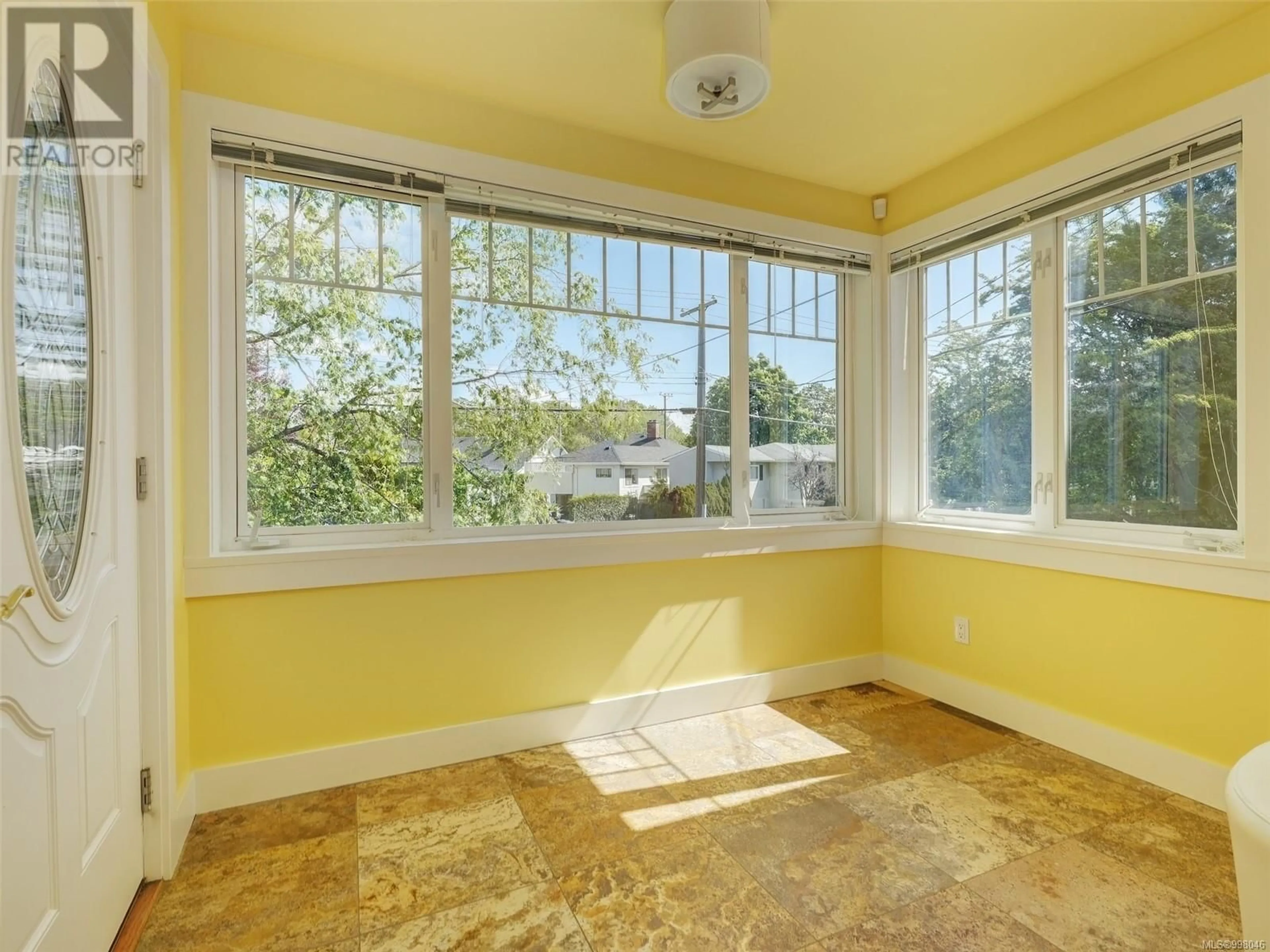 A pic of a room for 1865 QUAMICHAN STREET, Victoria British Columbia V8S2B7