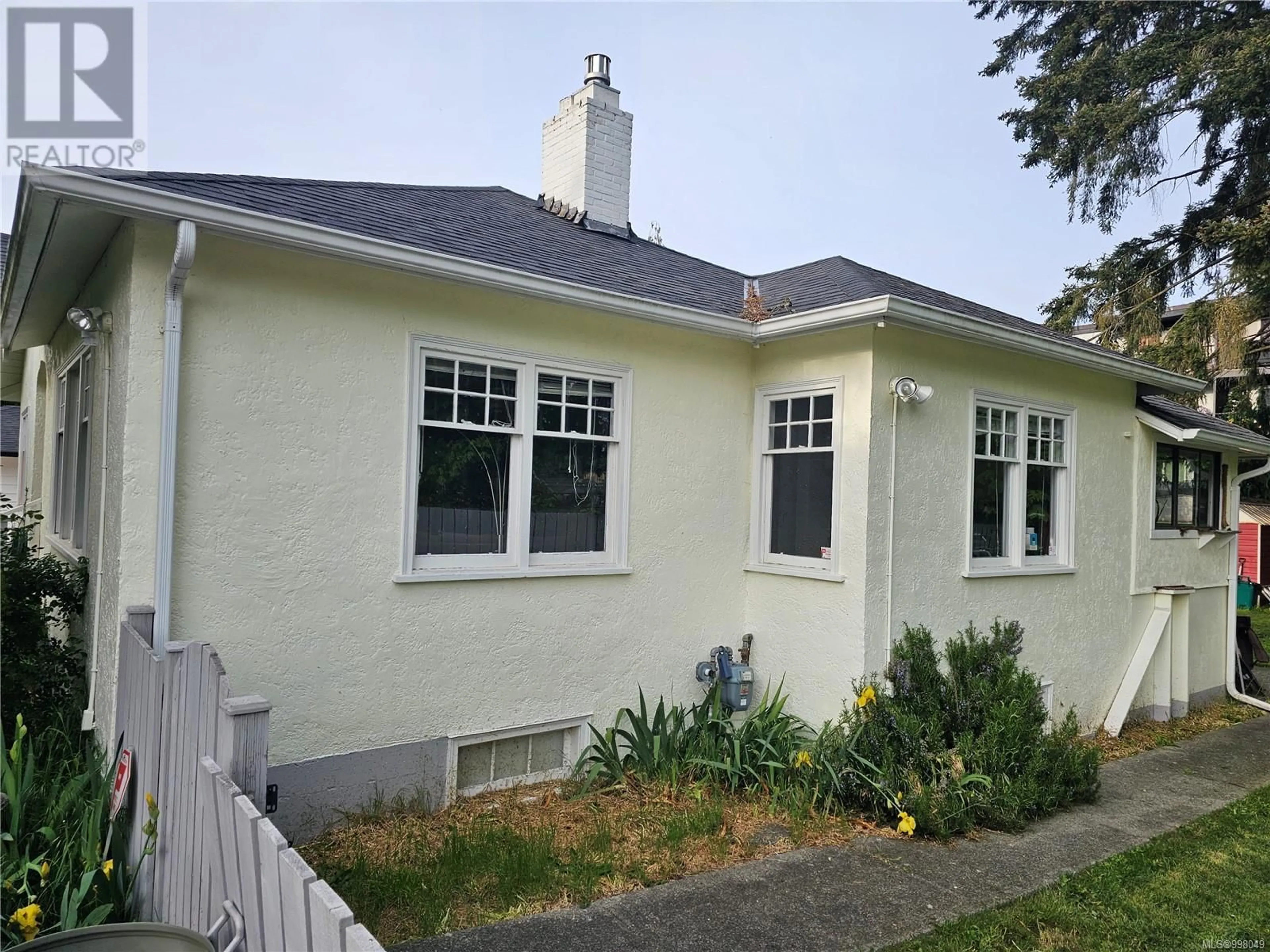 Home with vinyl exterior material, street for 140 PRICE PLACE, Duncan British Columbia V9L3L6