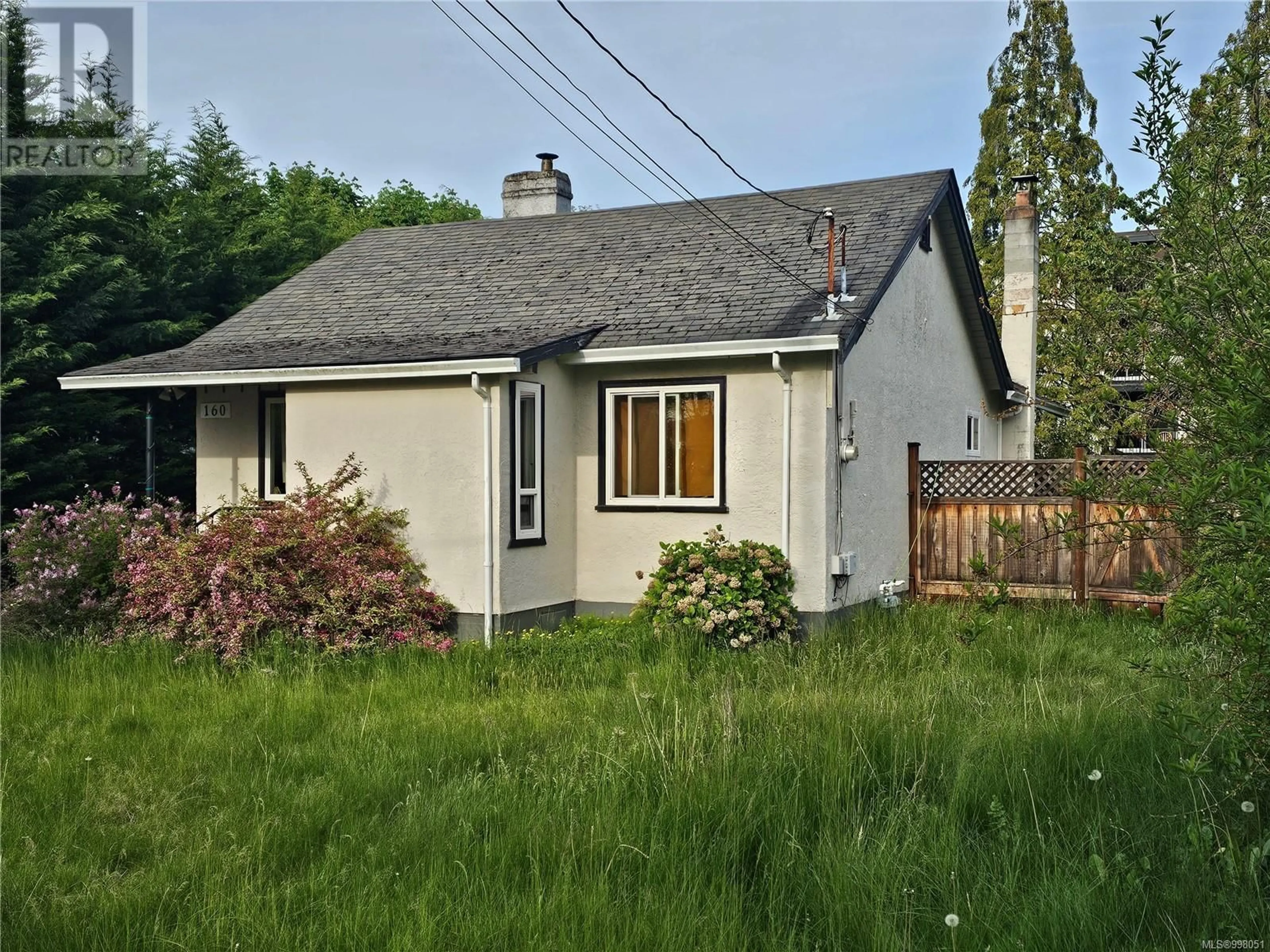 A pic from outside/outdoor area/front of a property/back of a property/a pic from drone, street for 160 PRICE PLACE, Duncan British Columbia V9L3L6