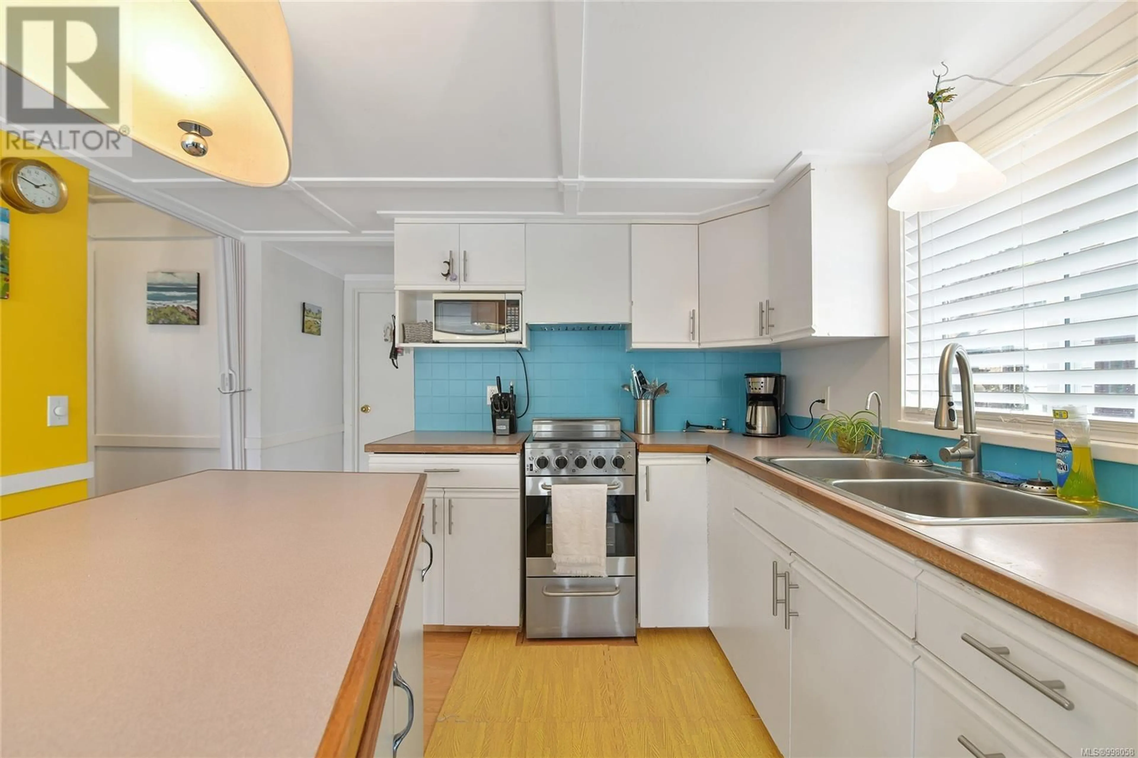 Standard kitchen, unknown for 5 - 1765 COWICHAN BAY ROAD, Cowichan Bay British Columbia V0R1N0