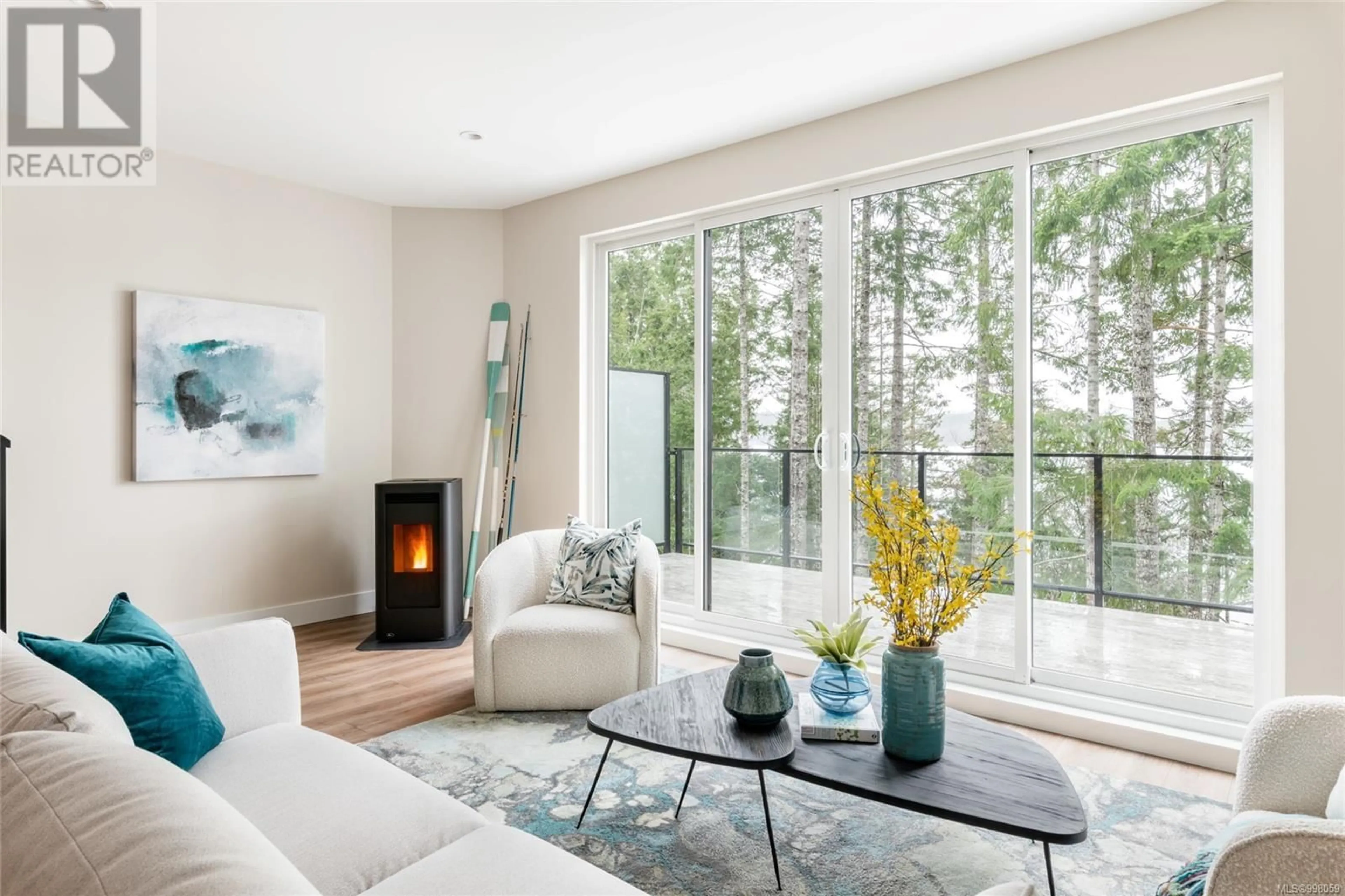 Living room with furniture, unknown for 2 - 7470 COTTAGE WAY, Lake Cowichan British Columbia V0R2G1