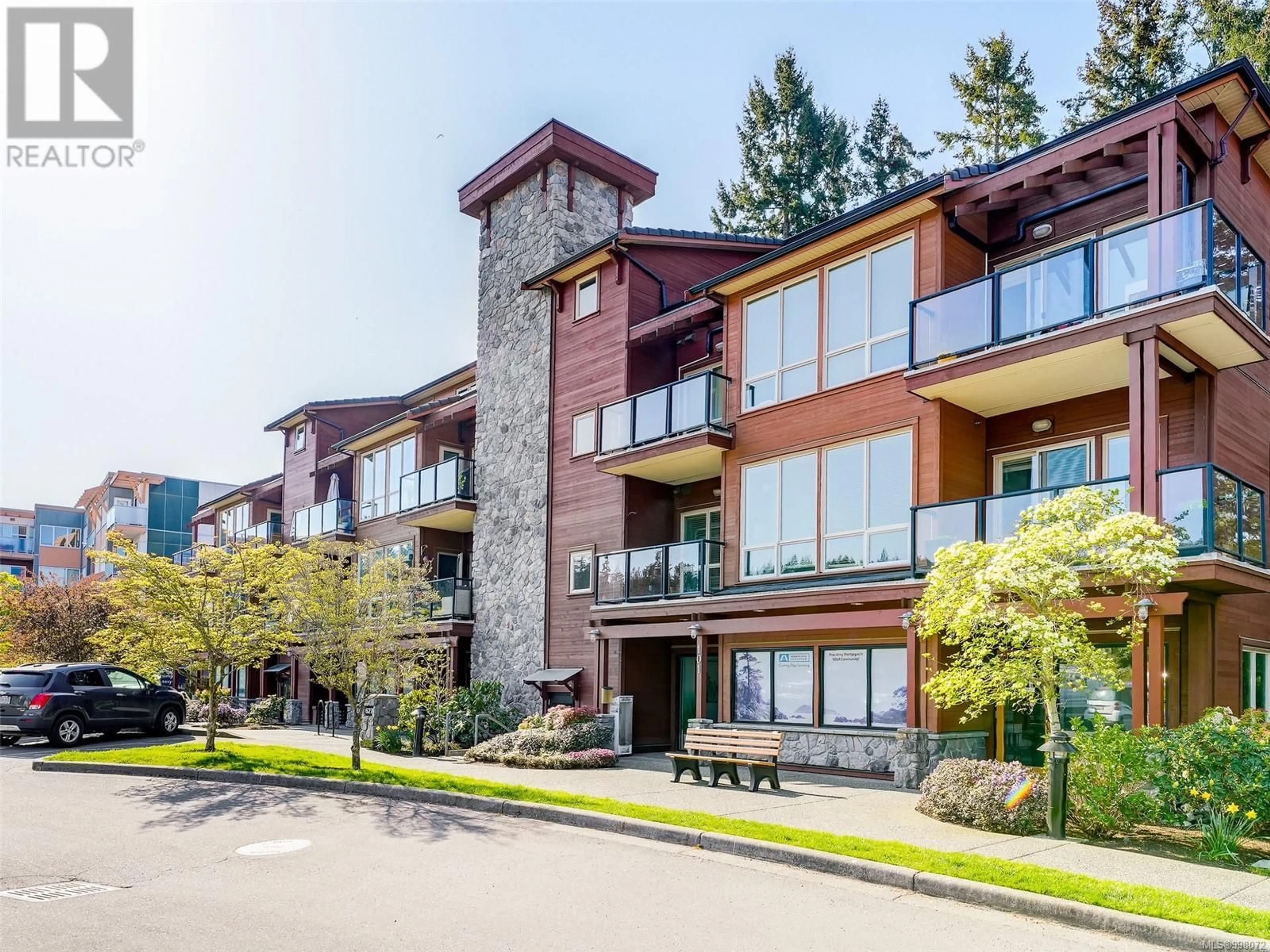 Unknown for 203 - 627 BROOKSIDE ROAD, Colwood British Columbia V8Y2S2