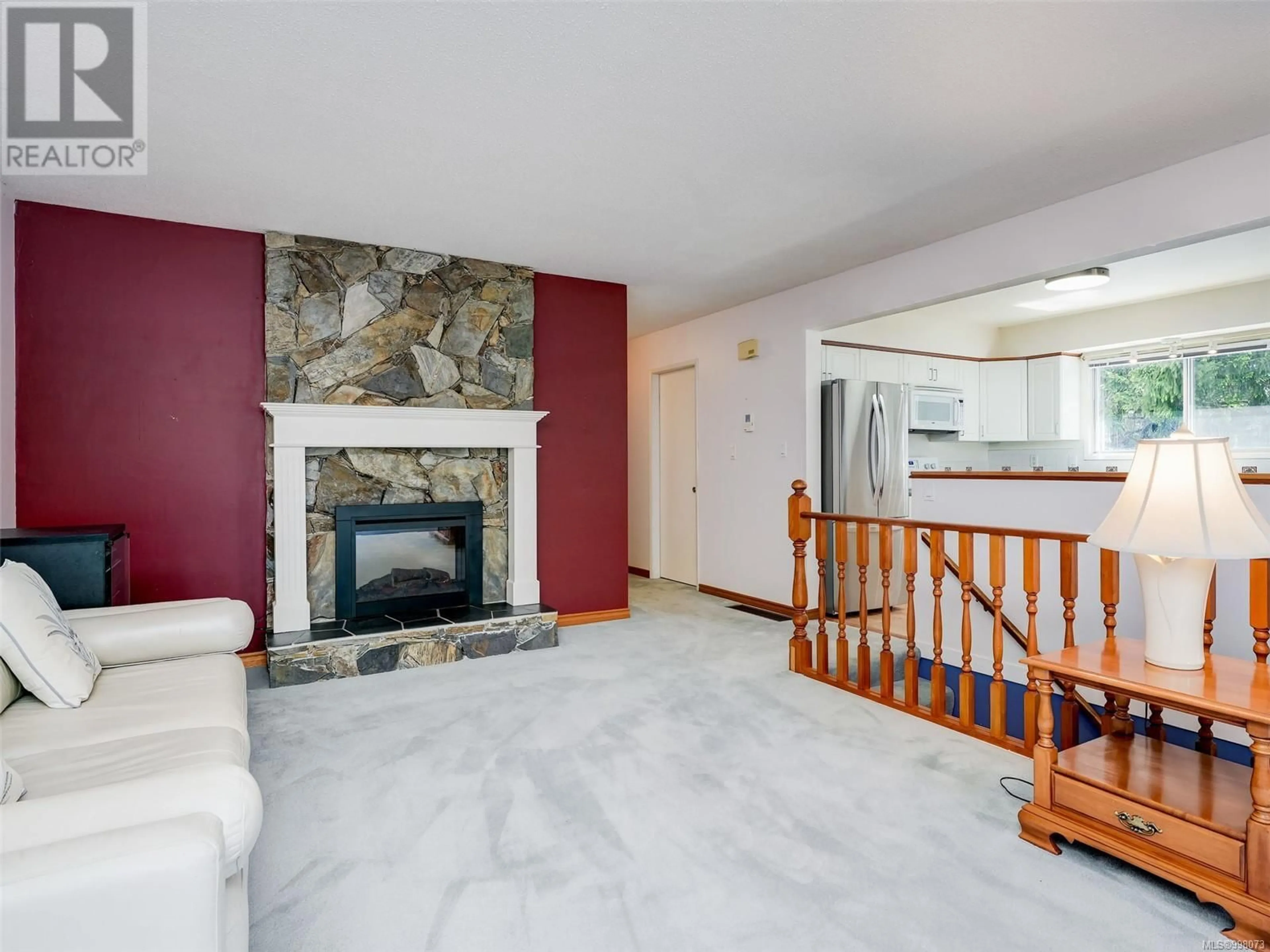 Living room with furniture, unknown for 994 PRESTON WAY, Langford British Columbia V9B3B9