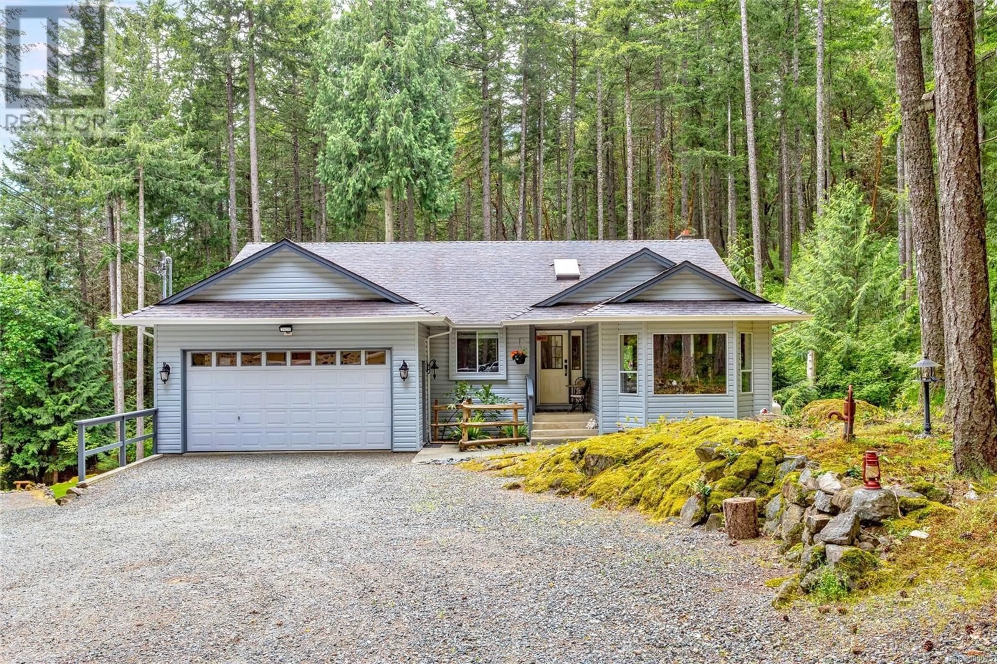 Home with vinyl exterior material, unknown for 5395 MUNN ROAD, Highlands British Columbia V9E1G8