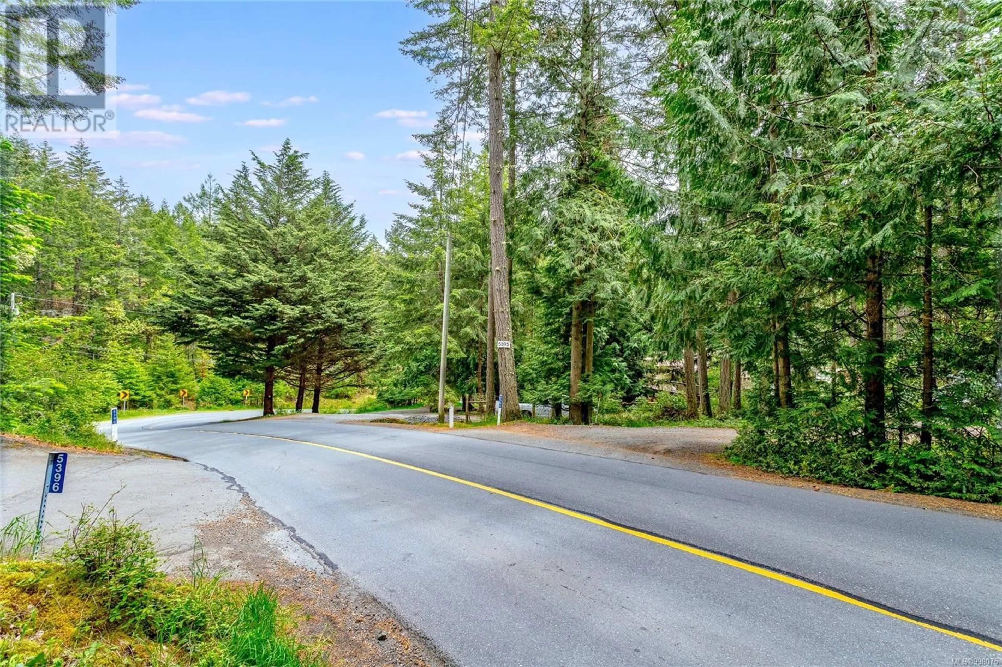 Unknown for 5395 MUNN ROAD, Highlands British Columbia V9E1G8