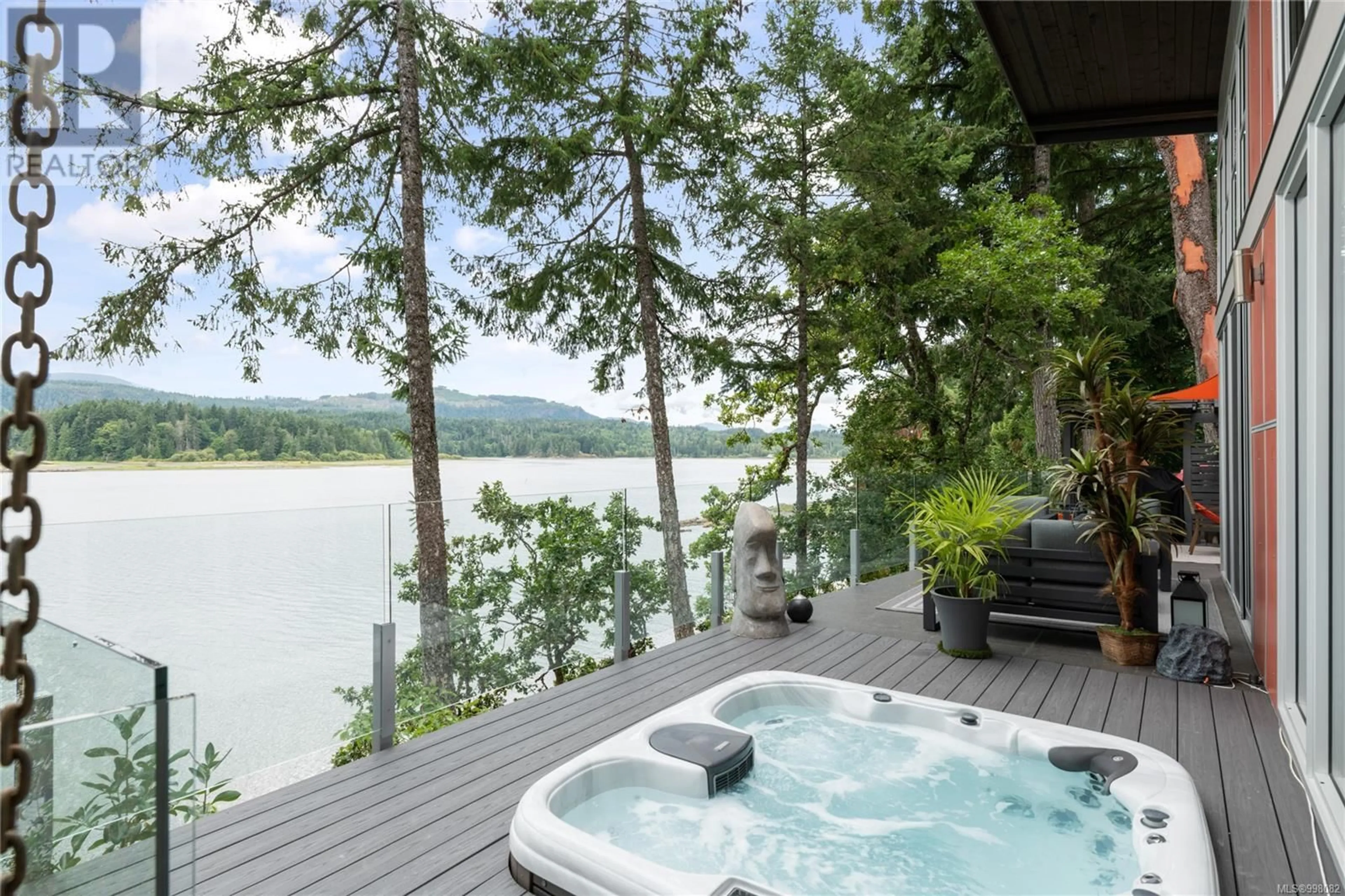 Patio, water/lake/river/ocean view for 4991 REIBER ROAD, Ladysmith British Columbia V9G1L6